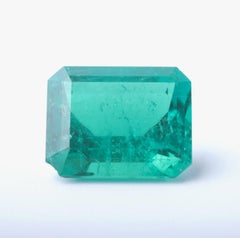 Exceptional Colombian Emerald 14.91ct – SSEF Certified A Rare Natural Stone