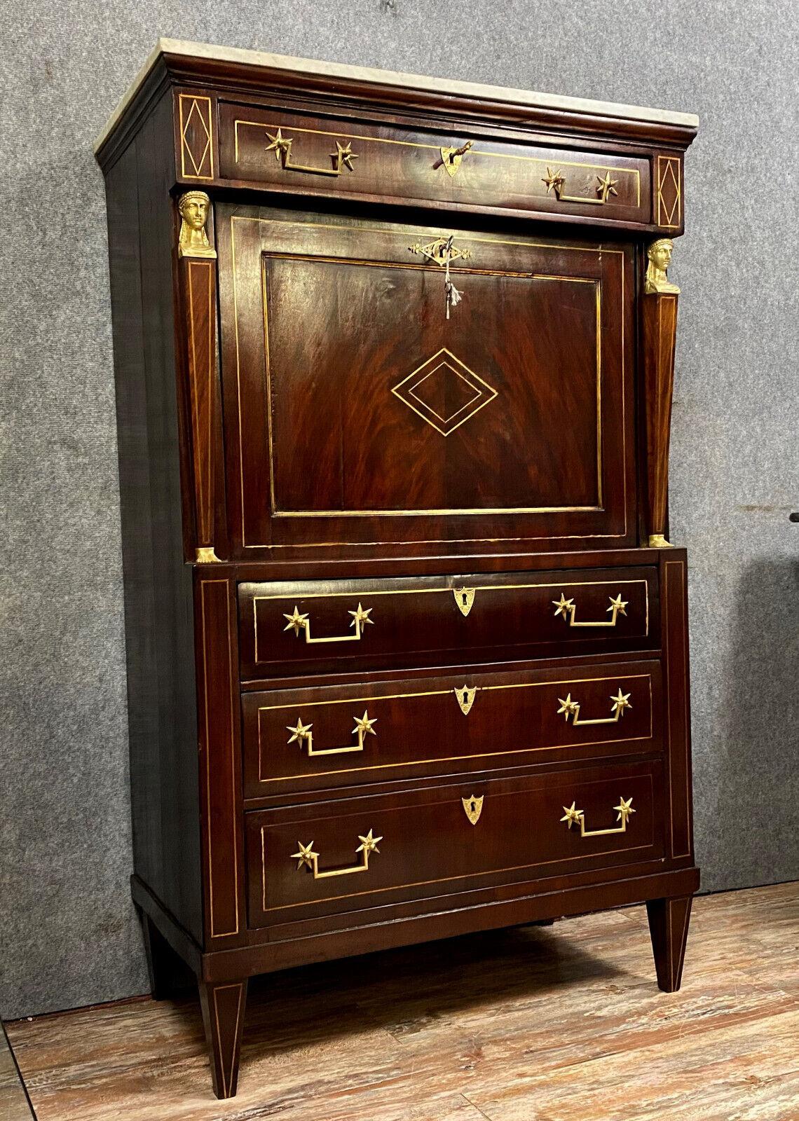 Exceptional Consulate Period Mahogany Secretary 1800s -1X42 In Good Condition For Sale In Bordeaux, FR