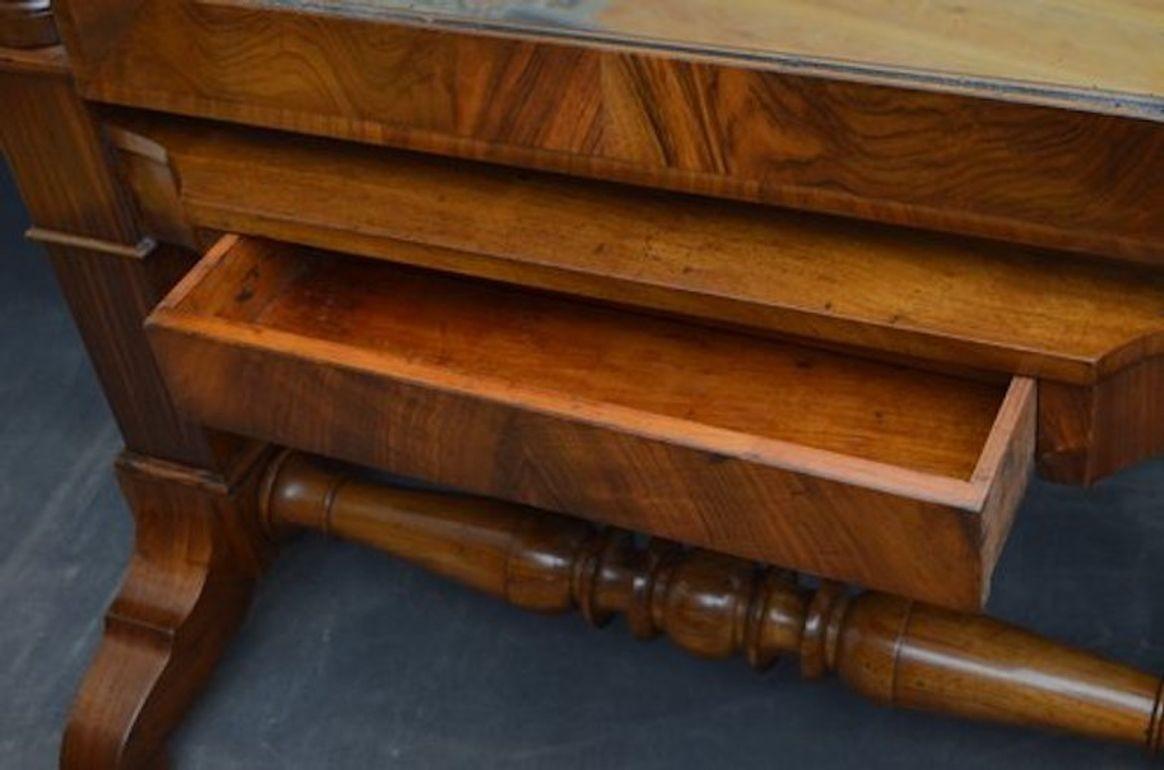 Olivier Exceptionnel miroir chevalière continental en bois d'olivier en vente