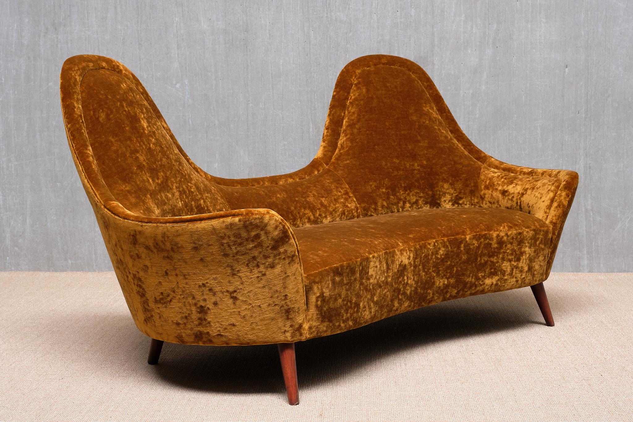 Mid-Century Modern Exceptionnel canapé Cesar en velours Fadini Borghi, Italie, années 1950 en vente