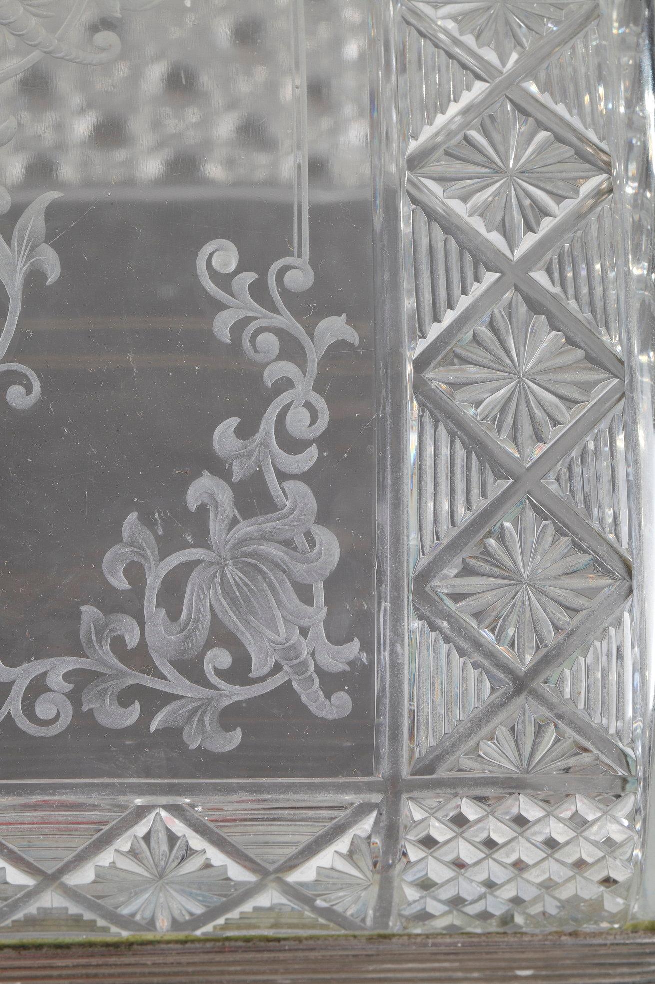 Exceptional Cut Crystal Rectangular Case from Baccarat, XIX Period 12
