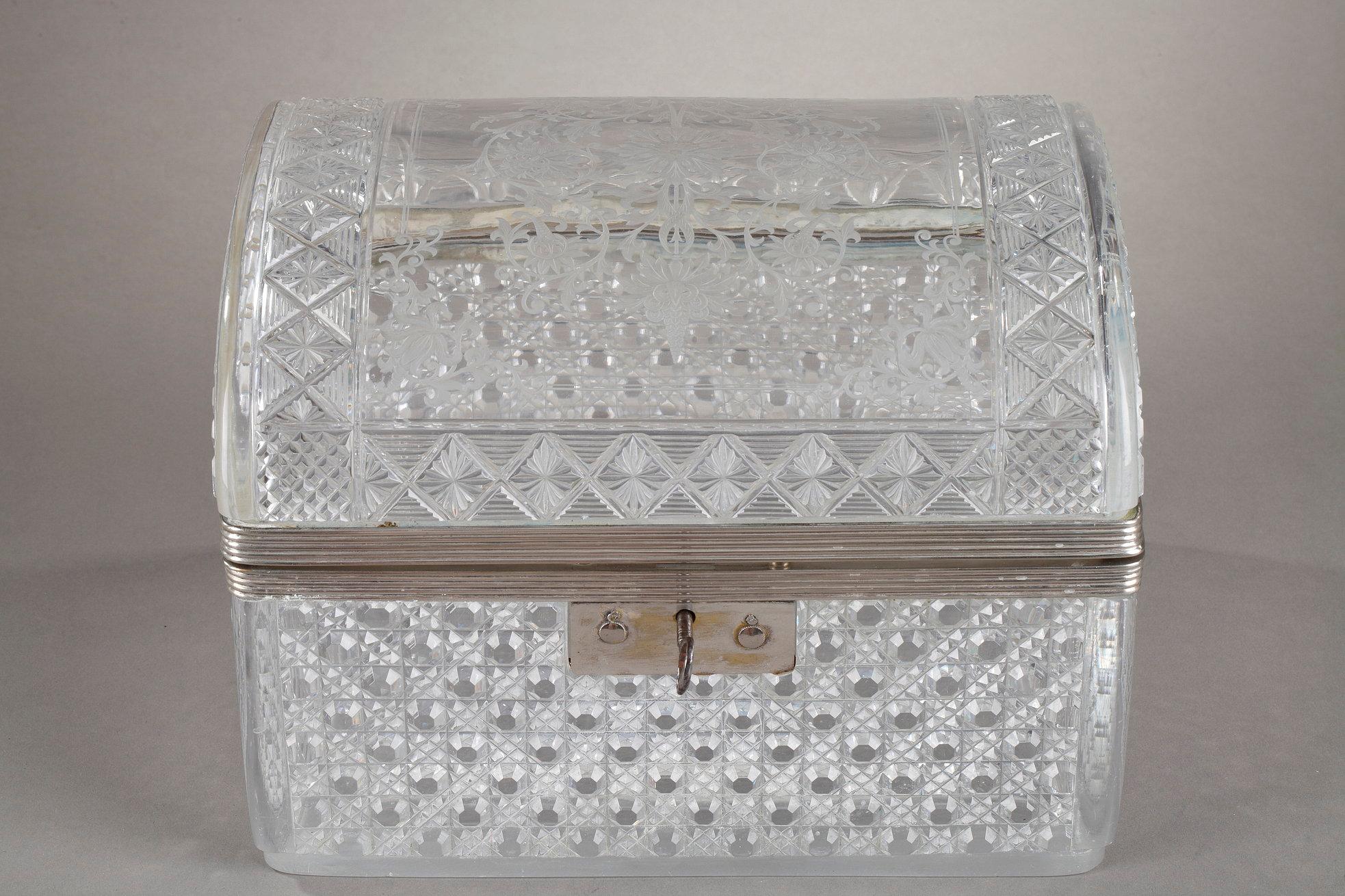 Mid-19th Century Exceptional Cut Crystal Rectangular Case from Baccarat, XIX Period