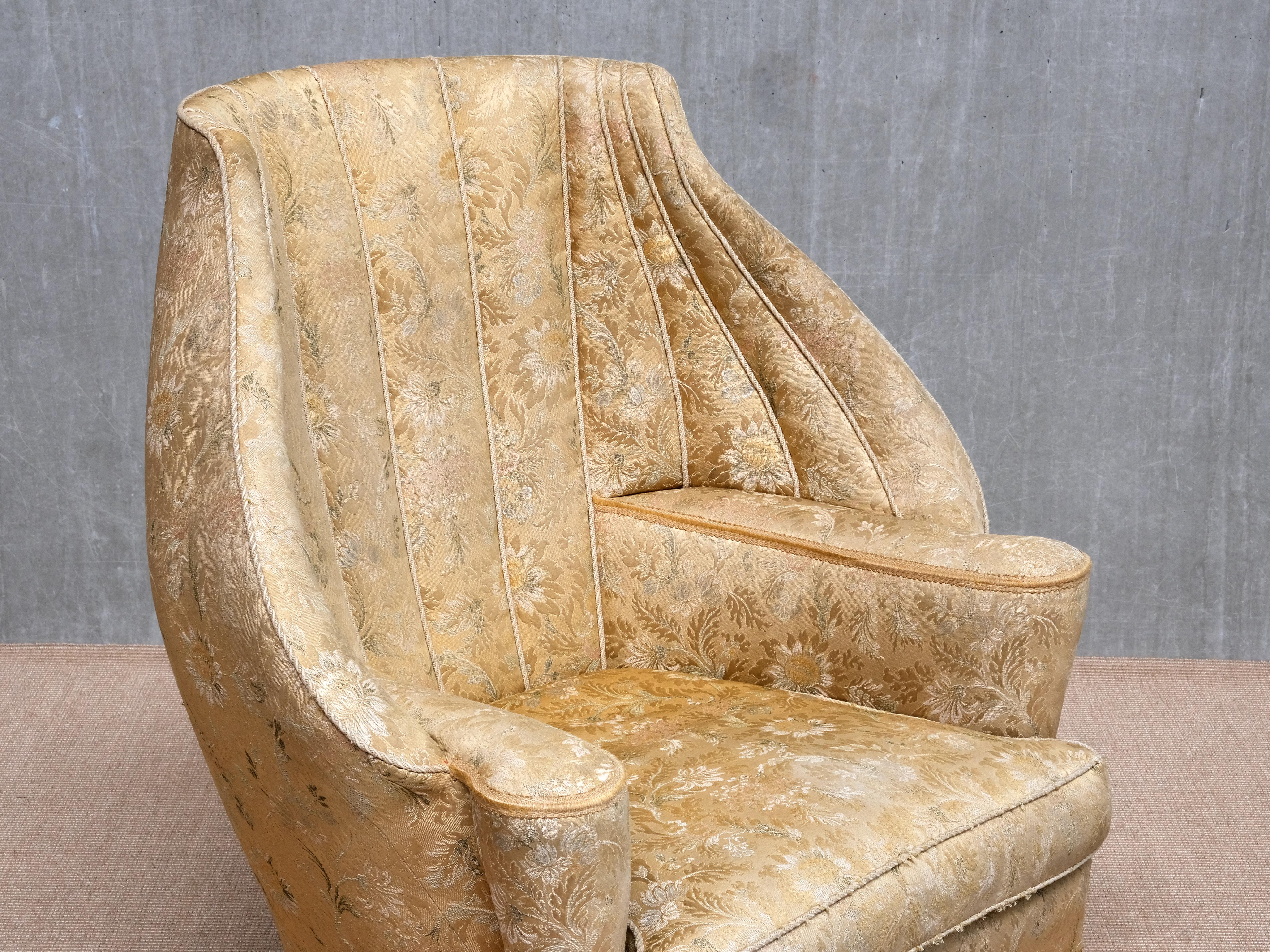 Exceptionnel fauteuil d'ébéniste danois à dossier en damas floral, années 1920 en vente 7