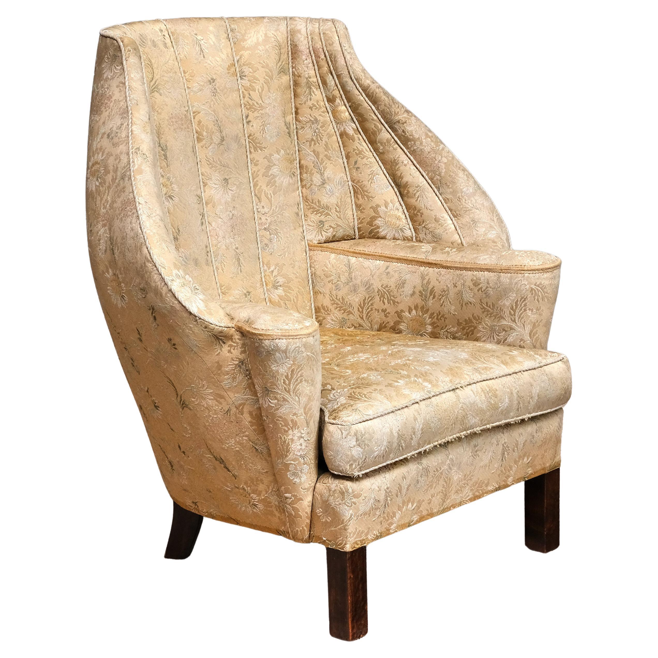 Exceptionnel fauteuil d'ébéniste danois à dossier en damas floral, années 1920 en vente