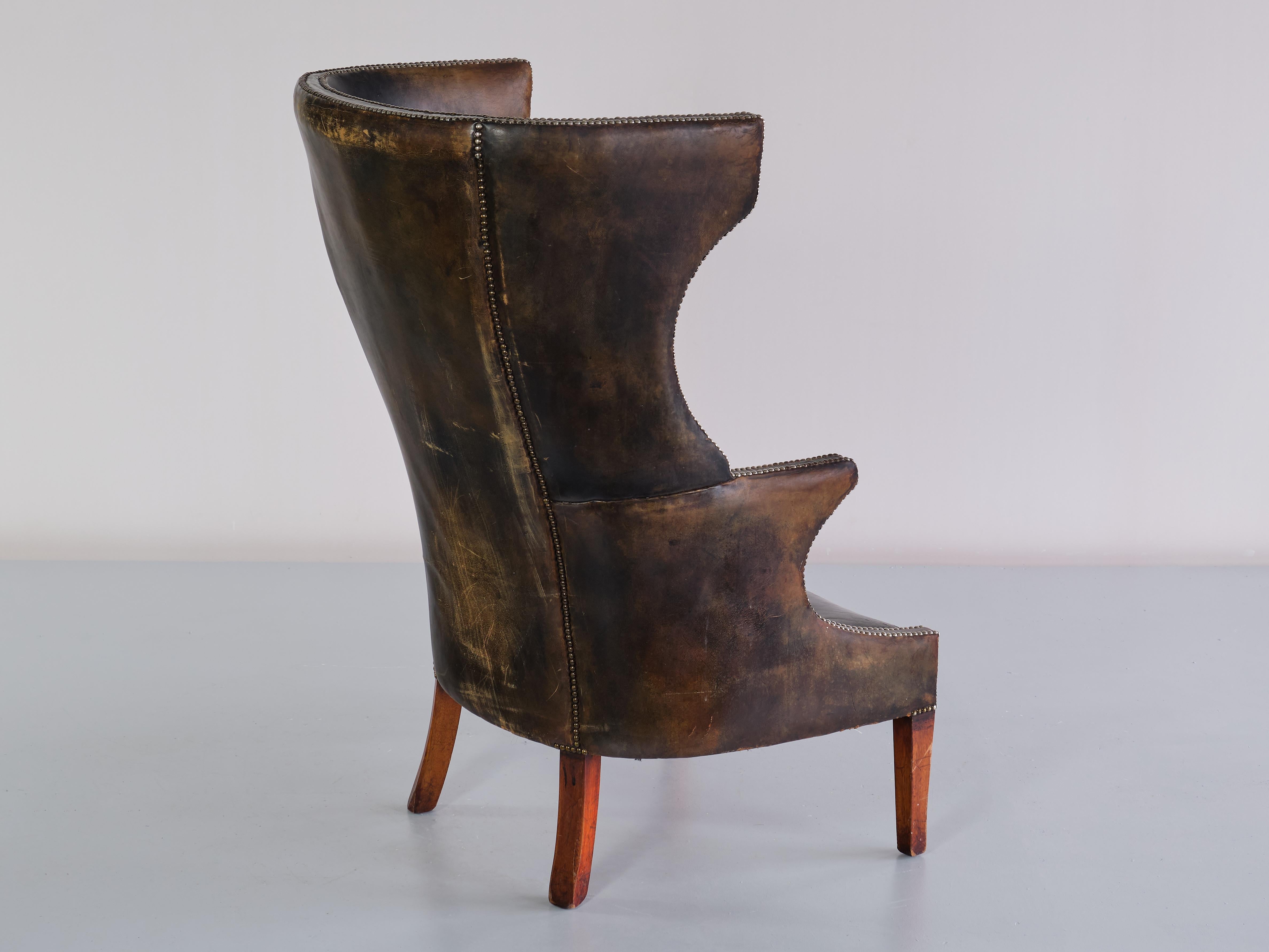 Exceptional Danish Cabinetmaker Wingback Chair in Leather and Beech, 1930s 3