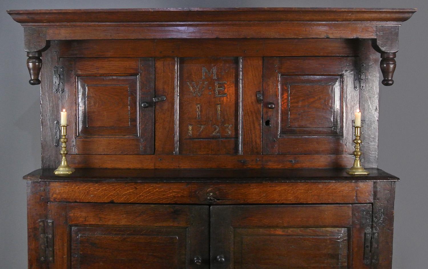 Exceptional Dated English Oak Press Cupboard with Secrets - 1723 In Good Condition For Sale In Heathfield, GB