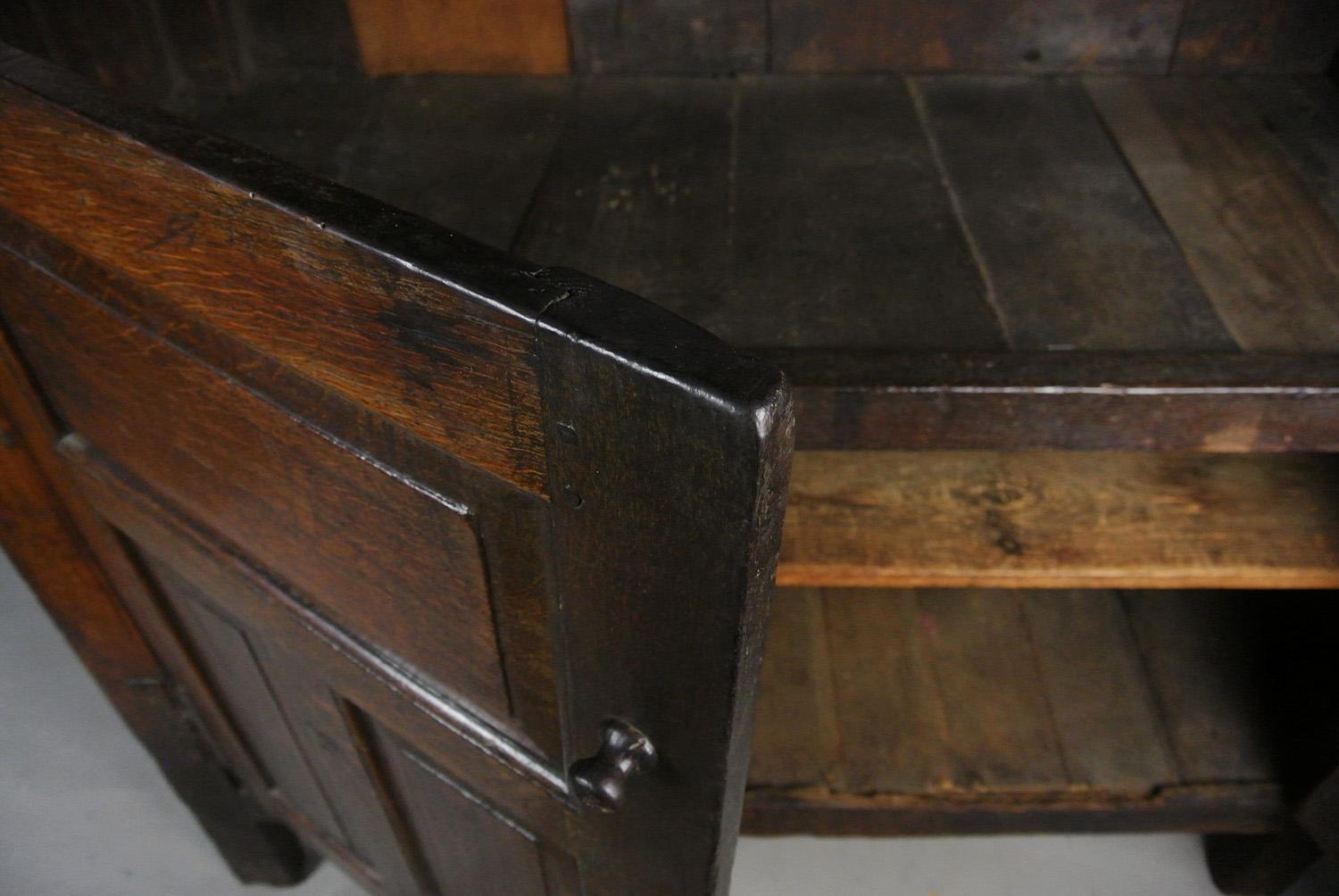 Exceptional Dated English Oak Press Cupboard with Secrets - 1723 For Sale 3