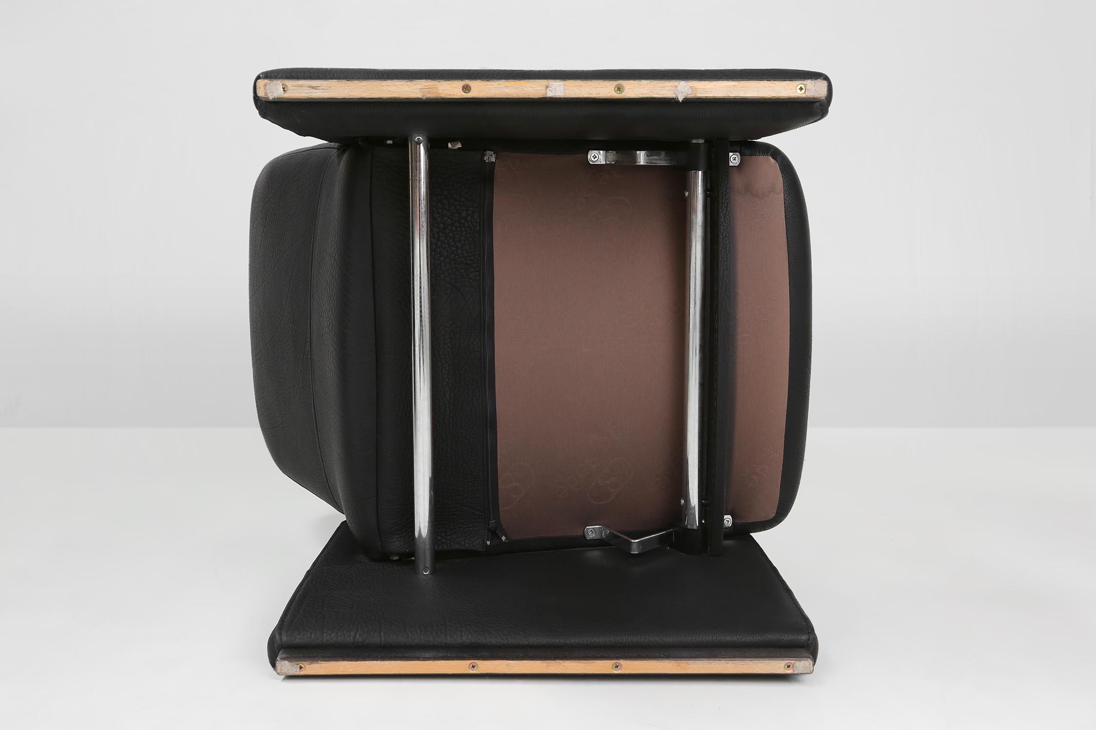 Exceptional De Sede DS50 lounge chair in black leather, Switzerland ca. 1980 For Sale 10