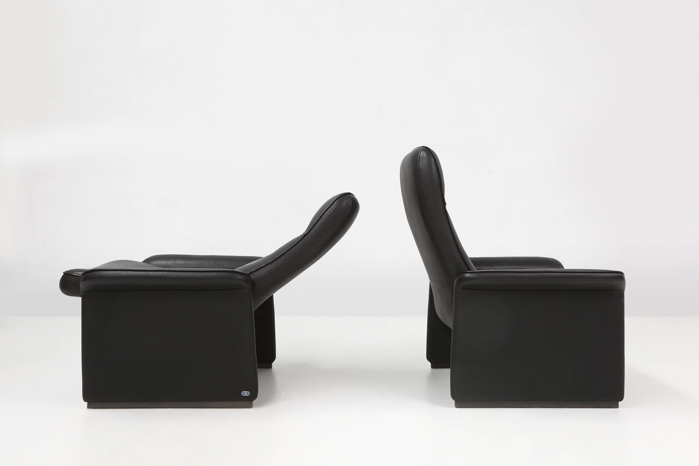 Exceptional De Sede DS50 lounge chair in black leather, Switzerland ca. 1980 For Sale 2