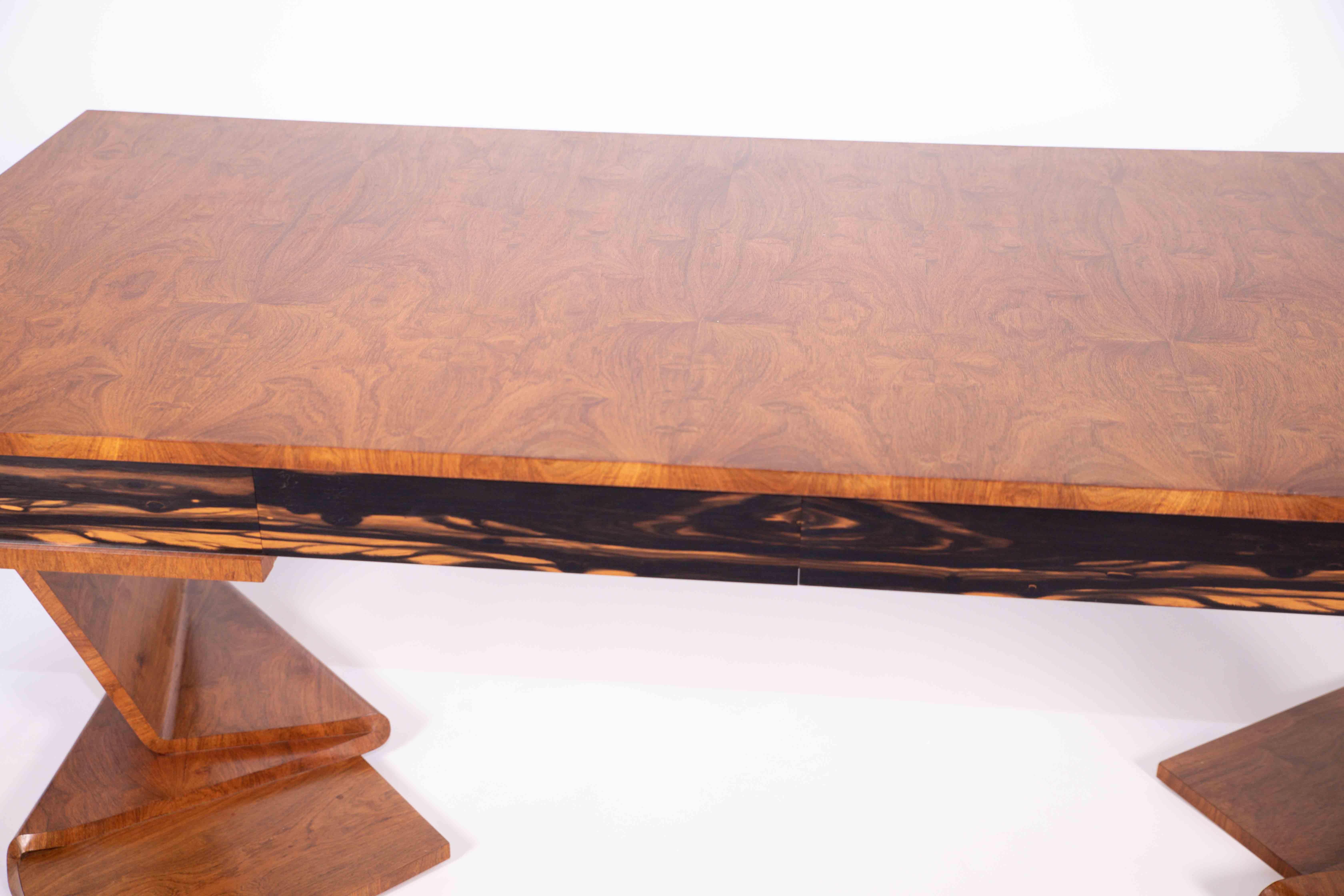 Veneer Exceptional Desk by the Parisian Group Xylos, 1982