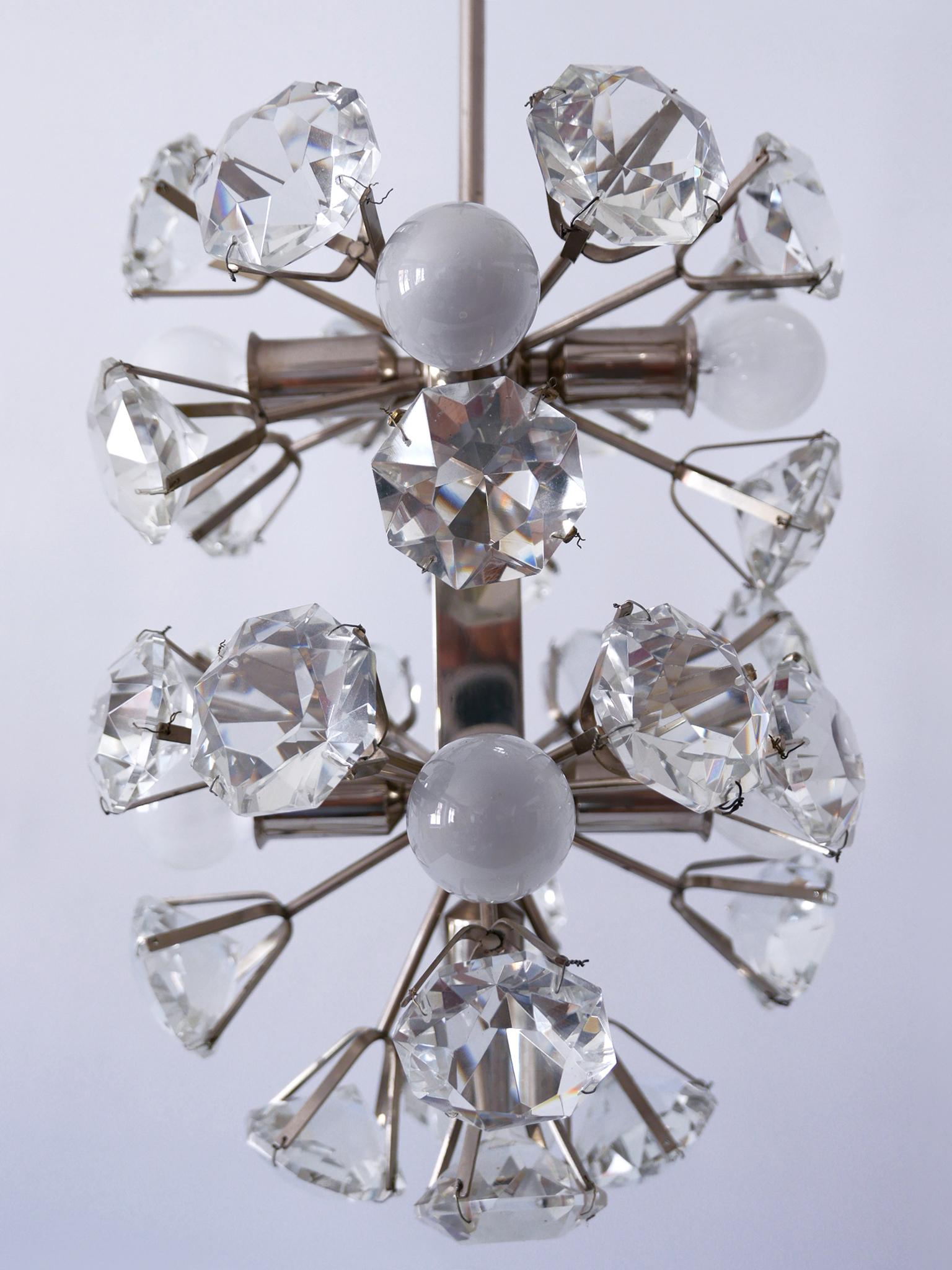 Mid-20th Century Exceptional Diamond Shaped Large Crystal Glass Chandelier by Bakalowits & Sons For Sale