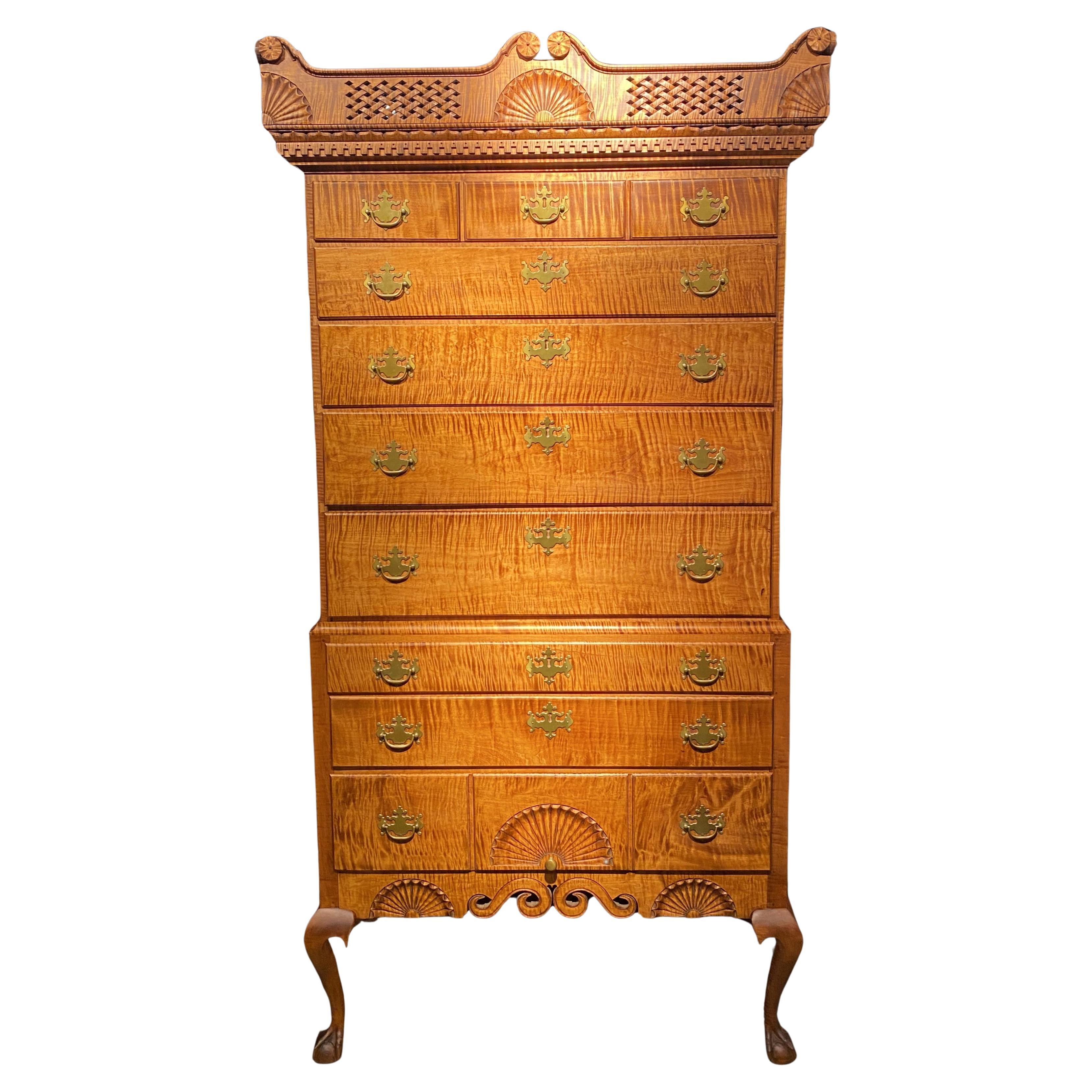 Exceptional Donald Dunlap Tiger Maple Two Part Highboy or High Chest en vente