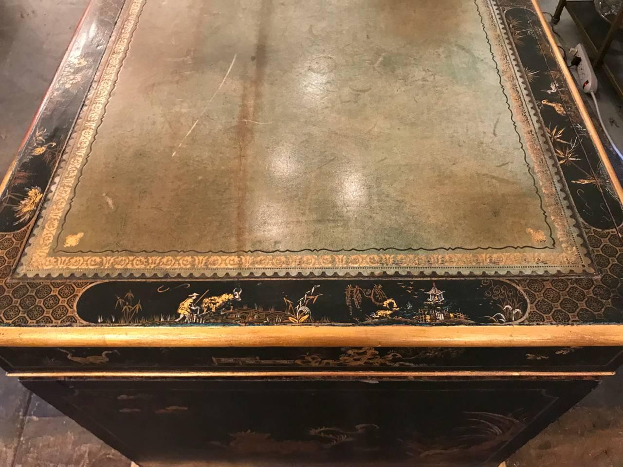 Exceptional Double Pedestal Chinoiserie/Japanned Desk, 19th Century 4