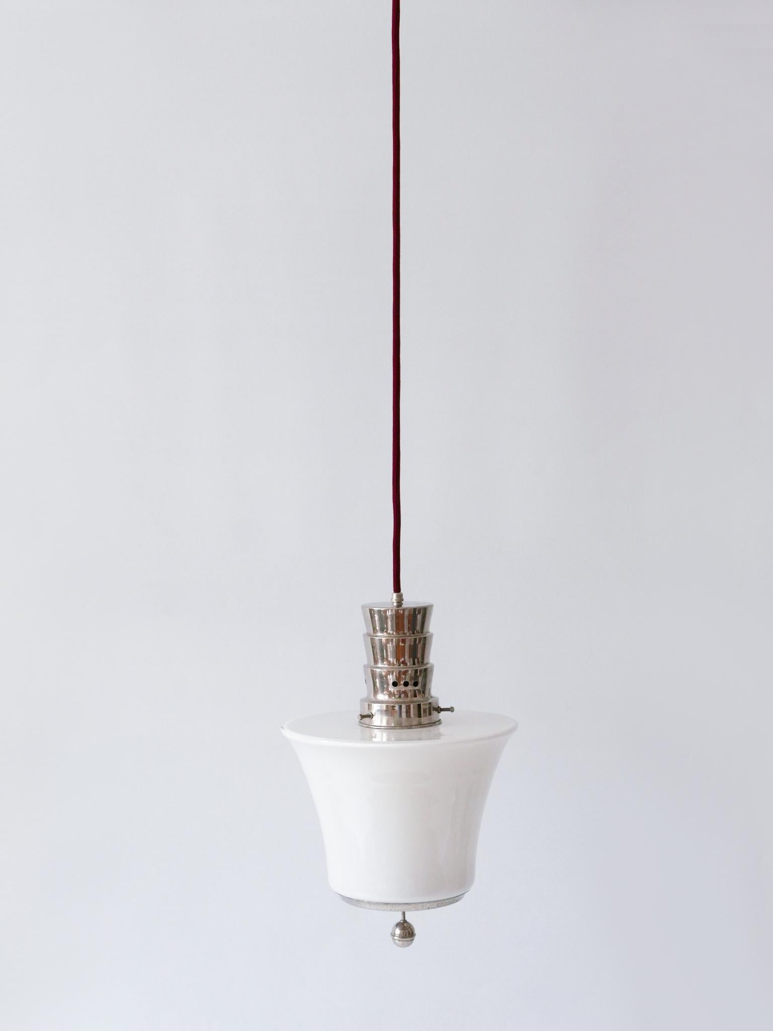 Exceptionnelle lampe à suspension Art Déco Dr. Twerdy originale du Bauhaus, années 1920, Allemagne Bon état - En vente à Munich, DE