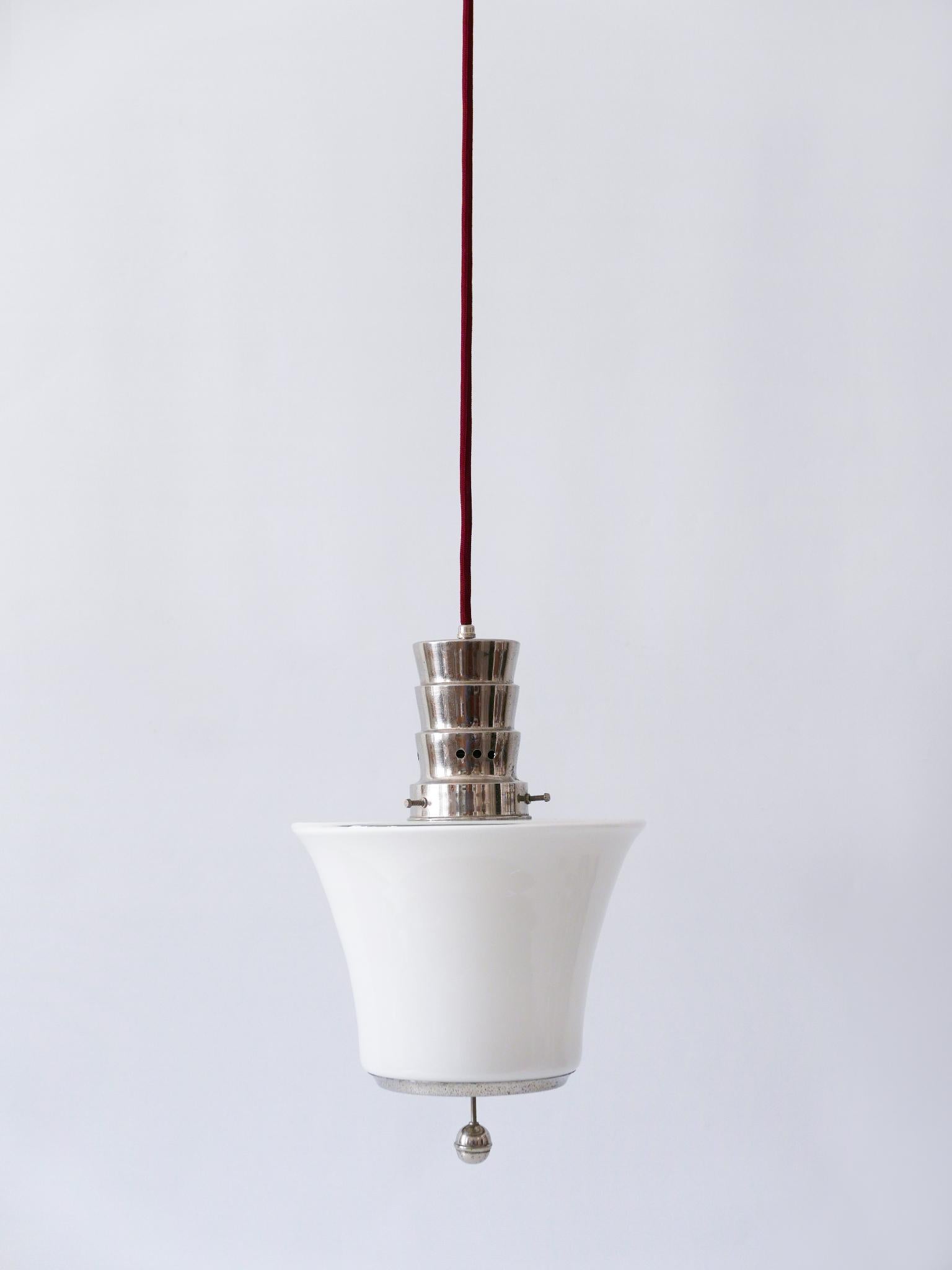 Début du 20ème siècle Exceptionnelle lampe à suspension Art Déco Dr. Twerdy originale du Bauhaus, années 1920, Allemagne en vente