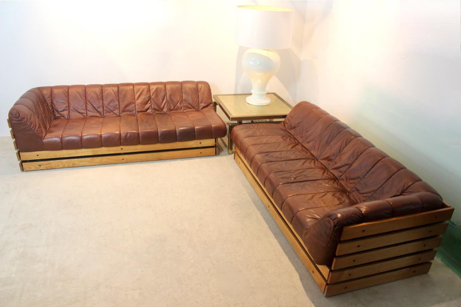 Außergewöhnliches niederländisches Lounge-Sofa-Set aus Holz und cognacfarbenem Leder im Zustand „Gut“ im Angebot in Voorburg, NL