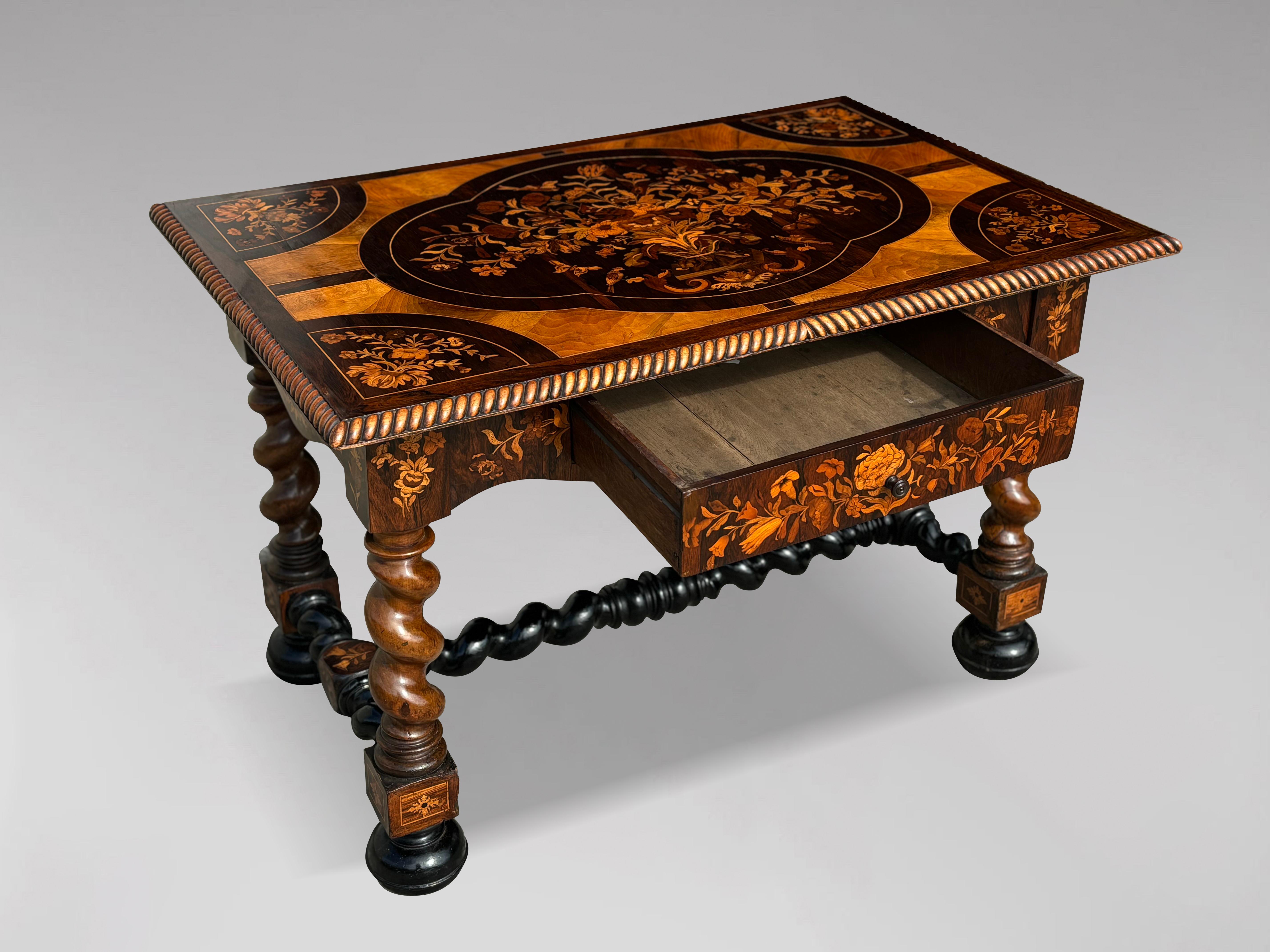 Excepcional mesa central de marquetería de nogal holandés de principios del siglo XIX en Bueno estado para la venta en Petworth,West Sussex, GB