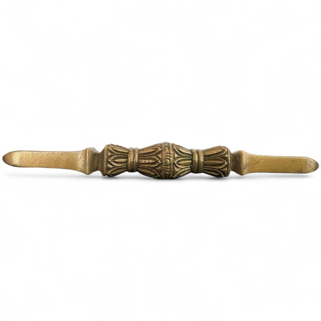 Excepcional Ritual del Periodo Edo  Conjunto Vajra con Campana y Base de Bronce Inscrita en venta 5