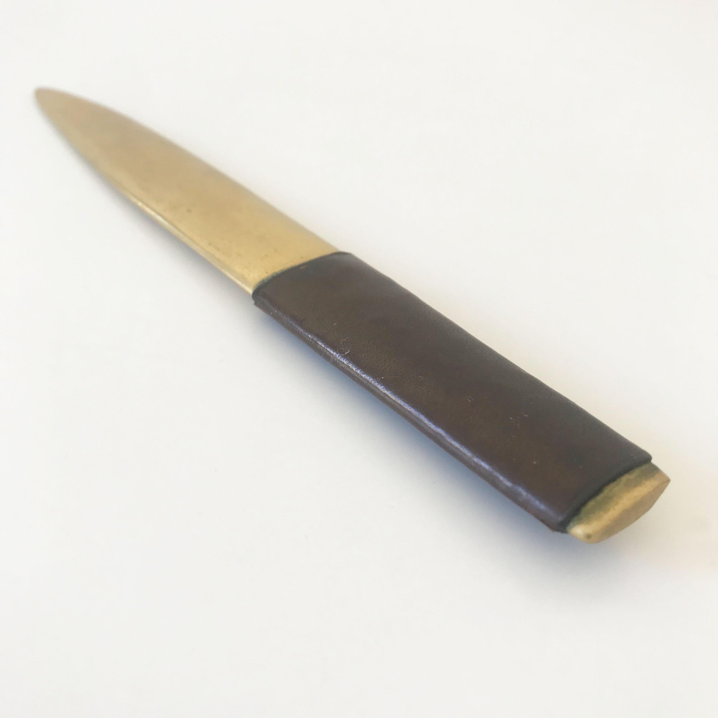 Exceptional, Elegant and Heavy Brass Letter Opener by Carl Auböck, Vienna, 1950s In Good Condition For Sale In Munich, DE