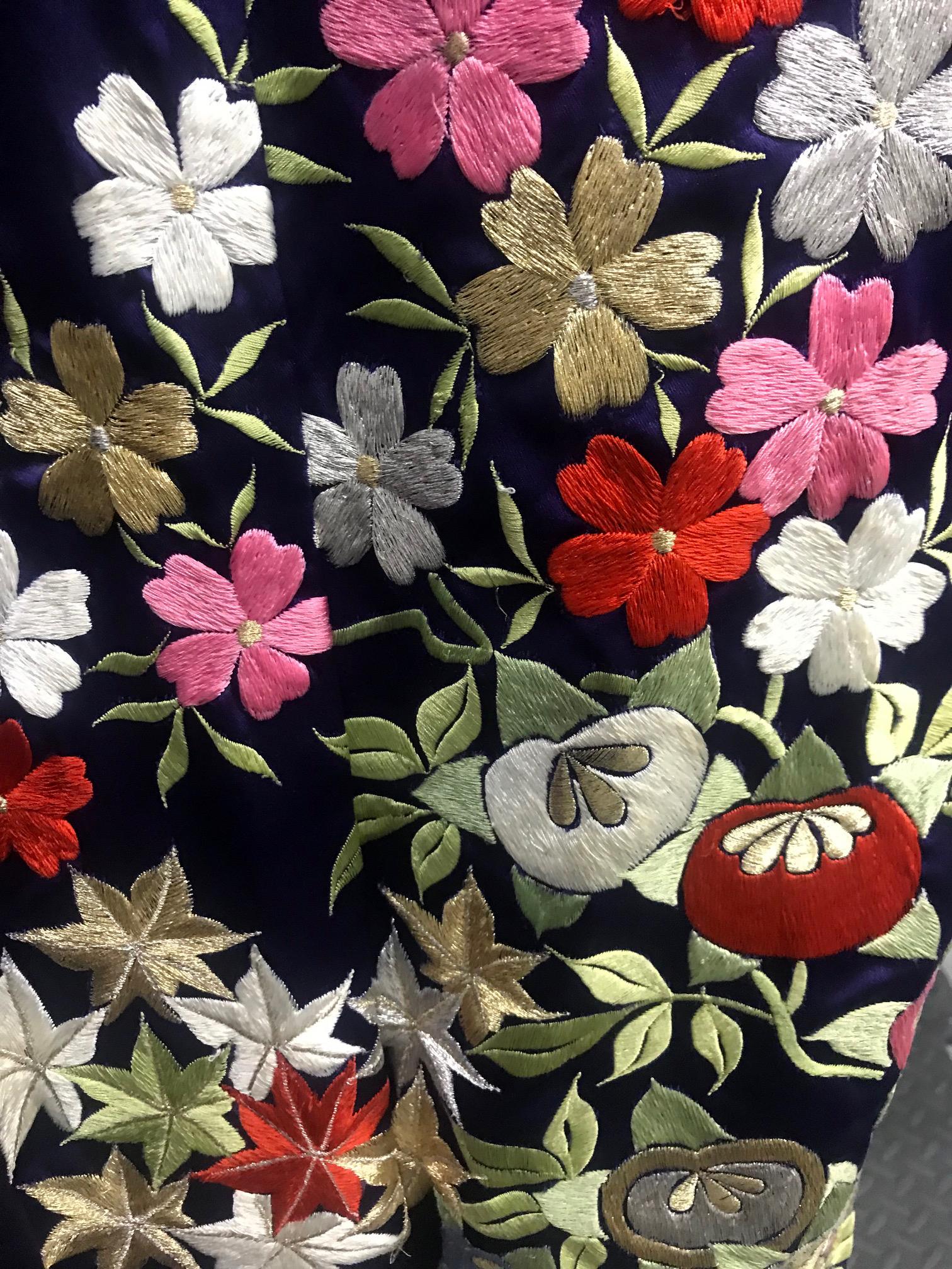 Silk Exceptional Embroidered Brocade Vintage Japanese Ceremonial Kimono
