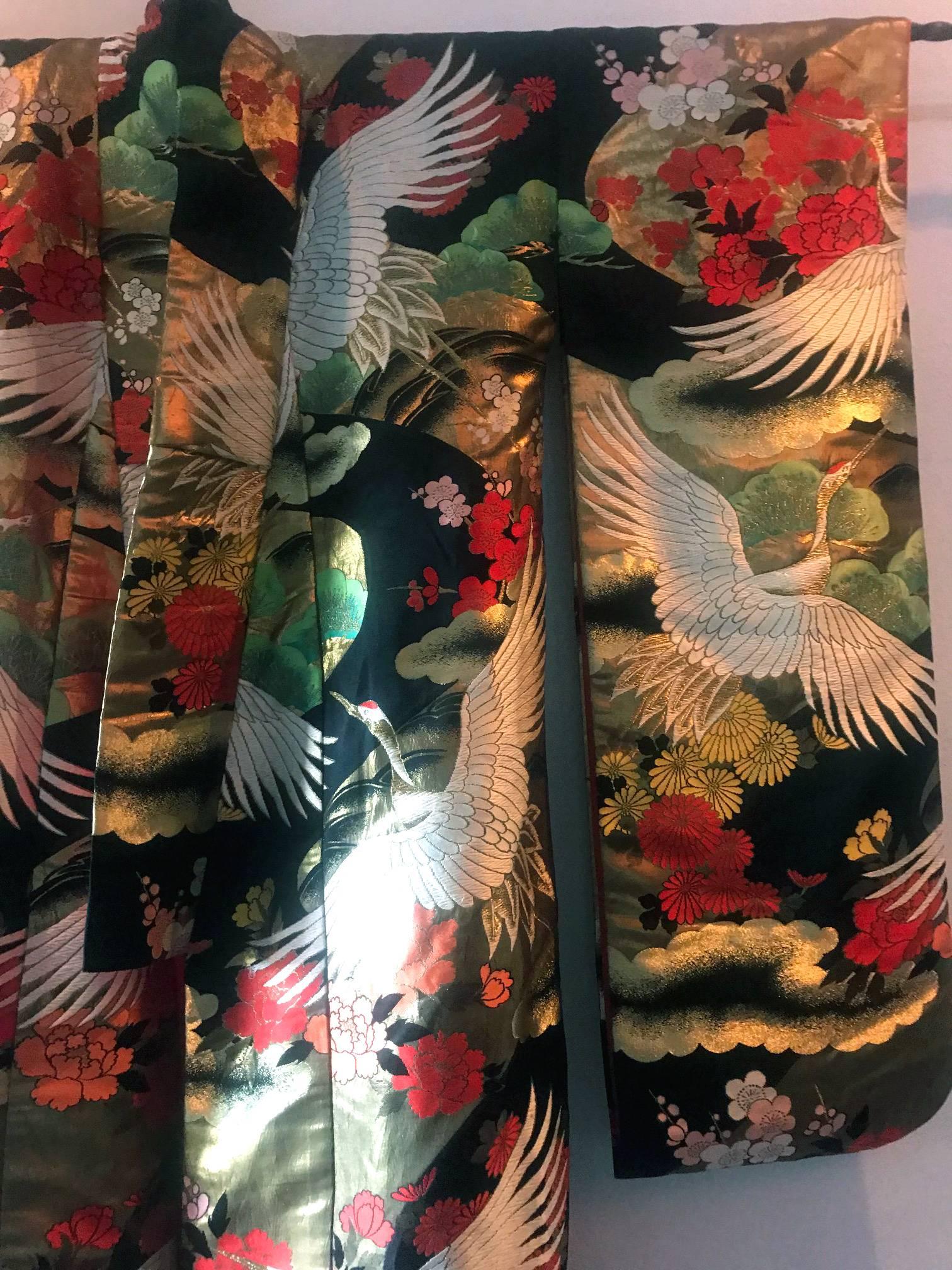 Exceptional Embroidered Brocade Vintage Japanese Ceremonial Kimono 3