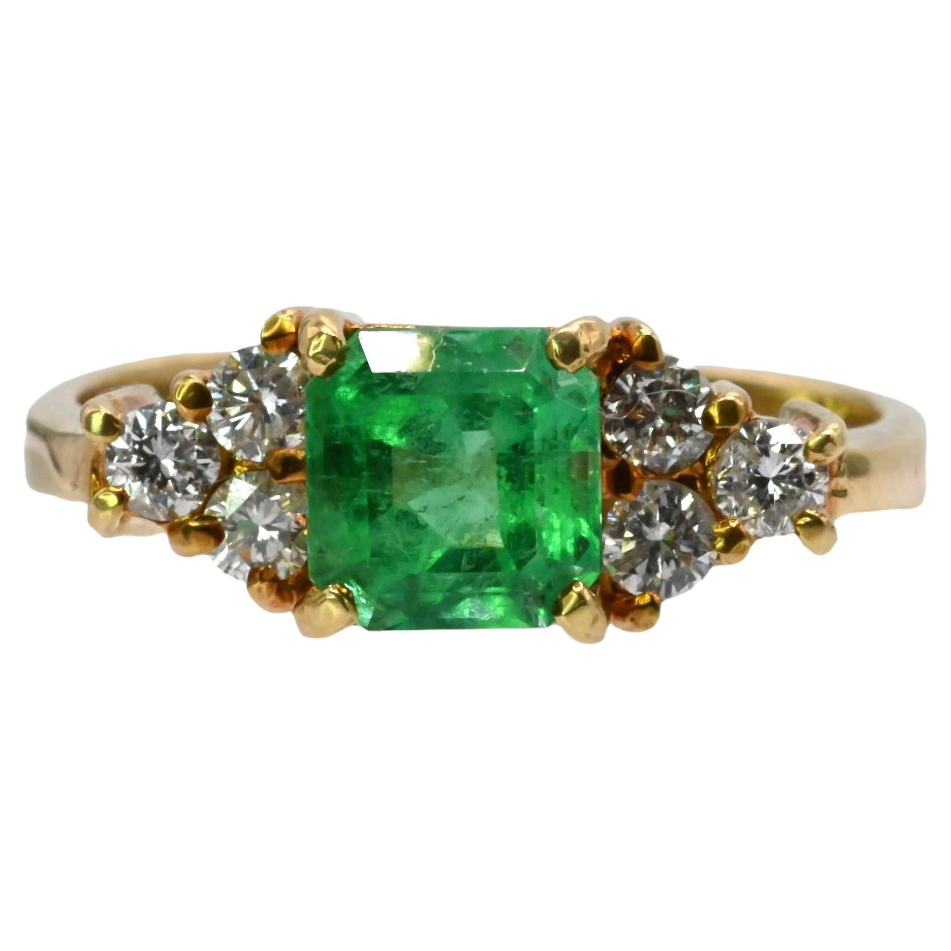 Exceptional Emerald & Diamond Ring  For Sale