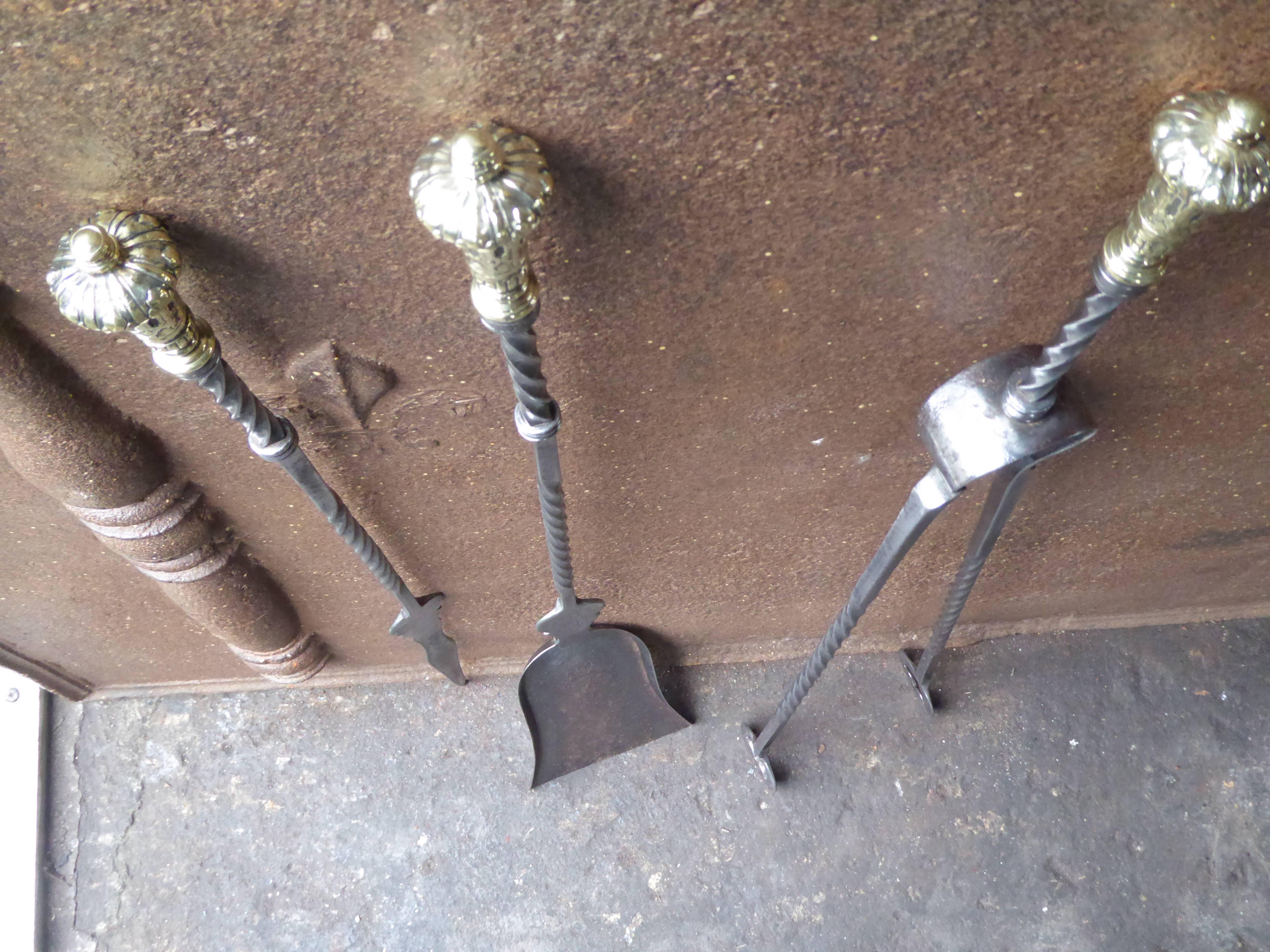 Exceptional English Art Nouveau Fireplace Tools For Sale 1
