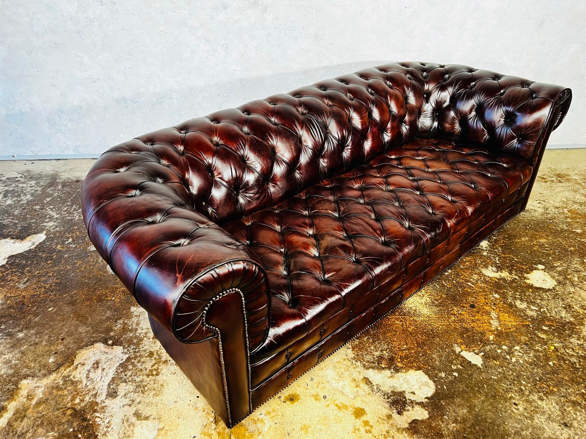 Exceptional English Fully Buttoned Patinated Leather Chesterfield Sofa #390 For Sale 6