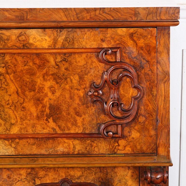 Exceptional English Victorian Burl Walnut Fitted Secretary In Good Condition In Vancouver, British Columbia