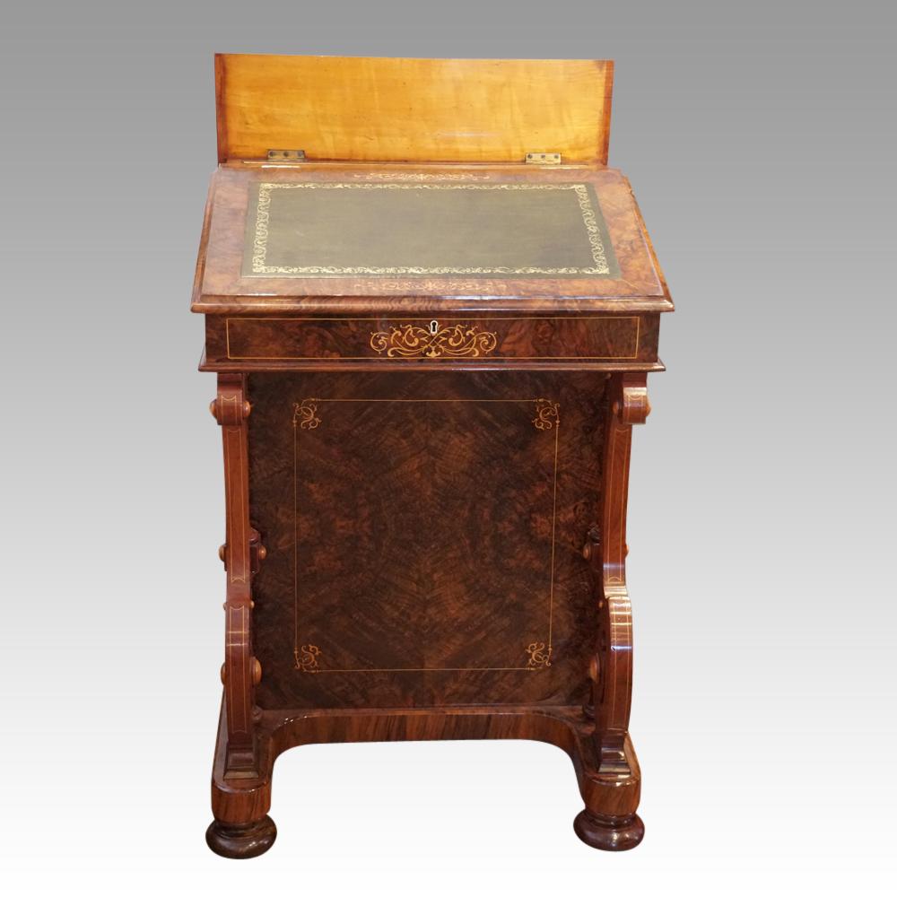Exceptional English Victorian Inlaid Walnut Davenport Desk, circa 1870 3