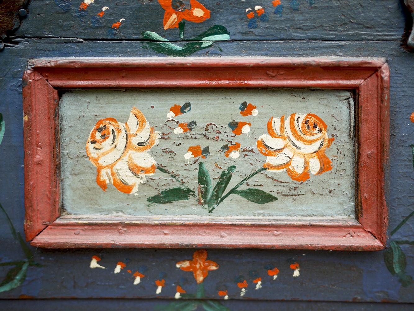 Exceptional European Painted Jewelry Sewing Box, 18th Century 1