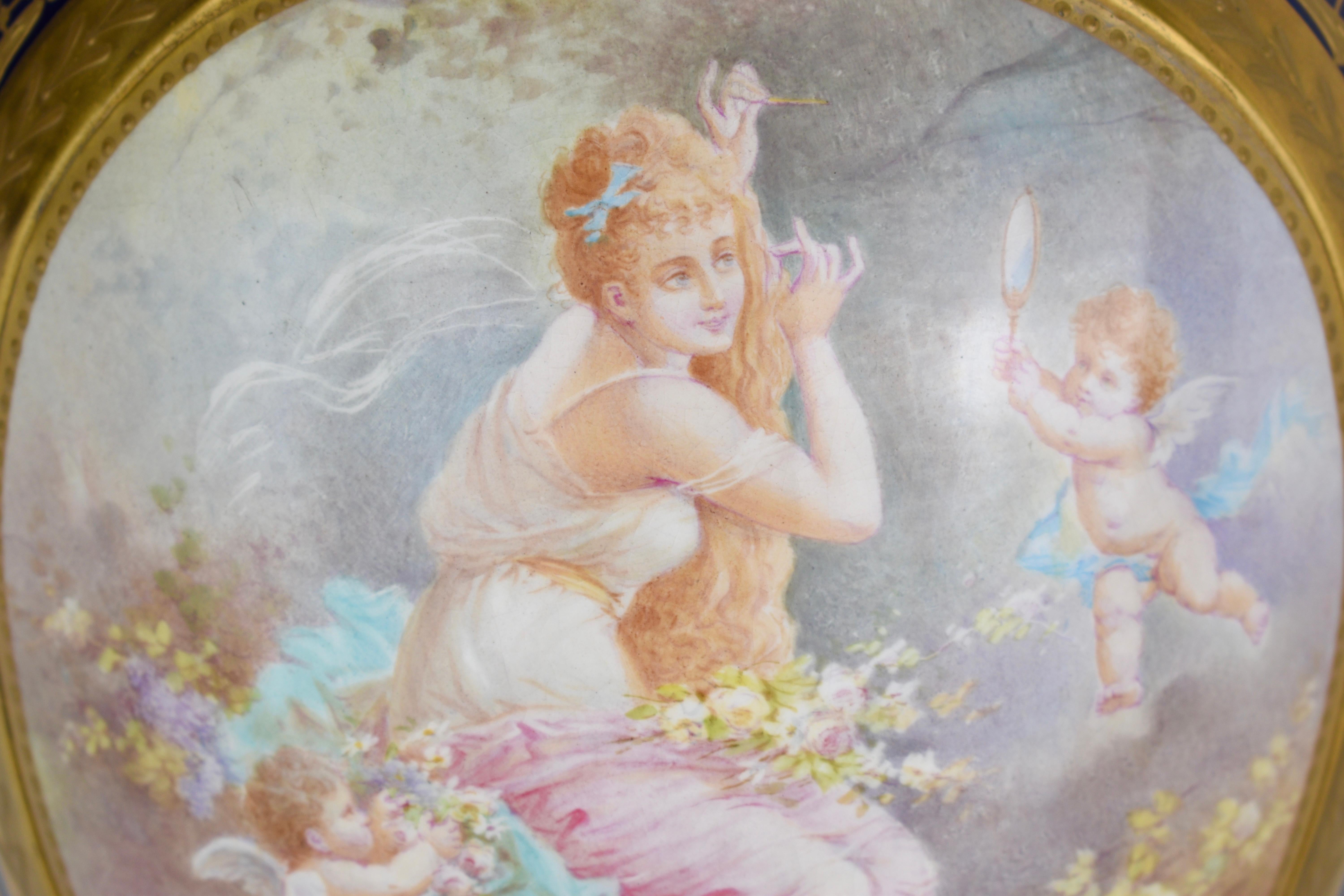 Dipinto a mano ECCEZIONALE VASO FINE SÈRVERS DI PORCELLANA ANTICA FRANCESE E ORMOLU, XIX SECOLO in vendita