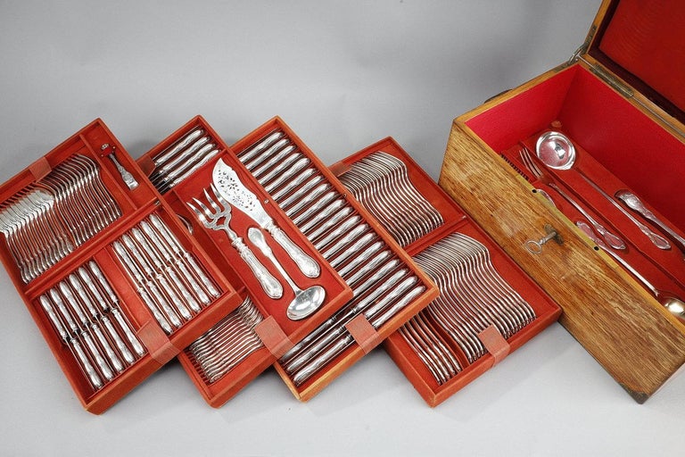 Exceptional Flatware in Solid Silver from the Maison Odiot, 19th Century In Good Condition In Paris, FR