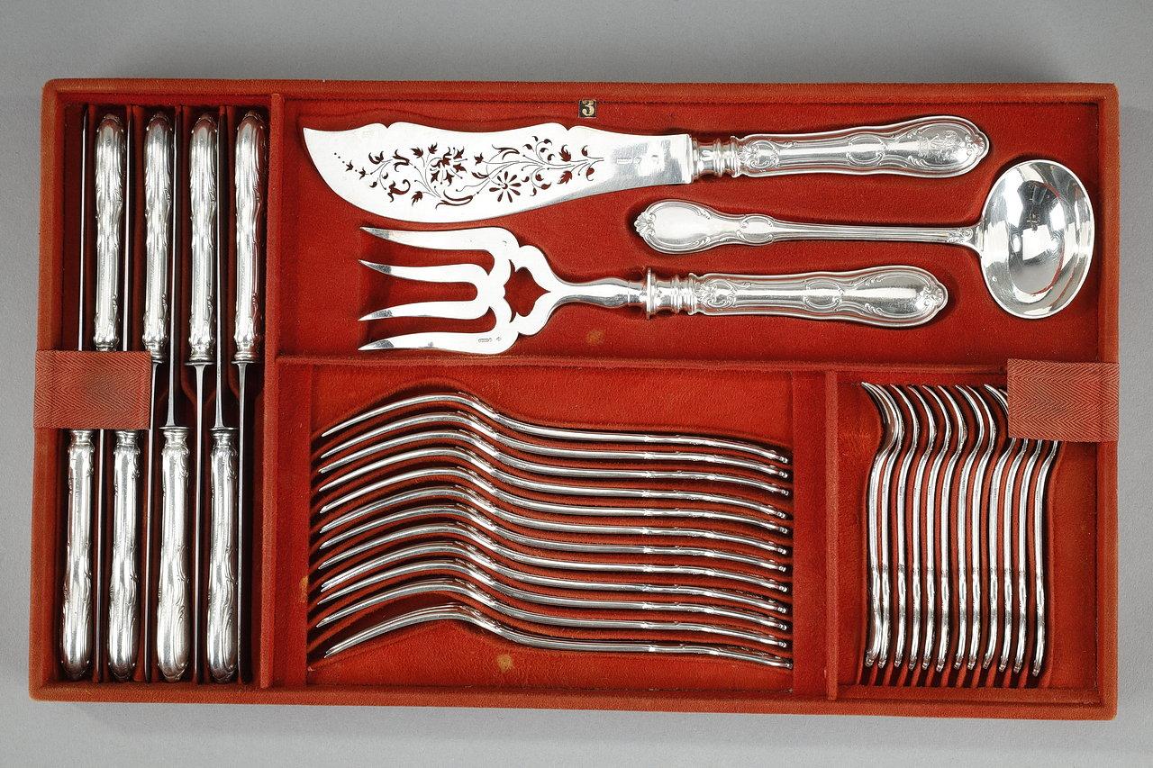 Exceptional Flatware in Solid Silver from the Maison Odiot, 19th Century 3