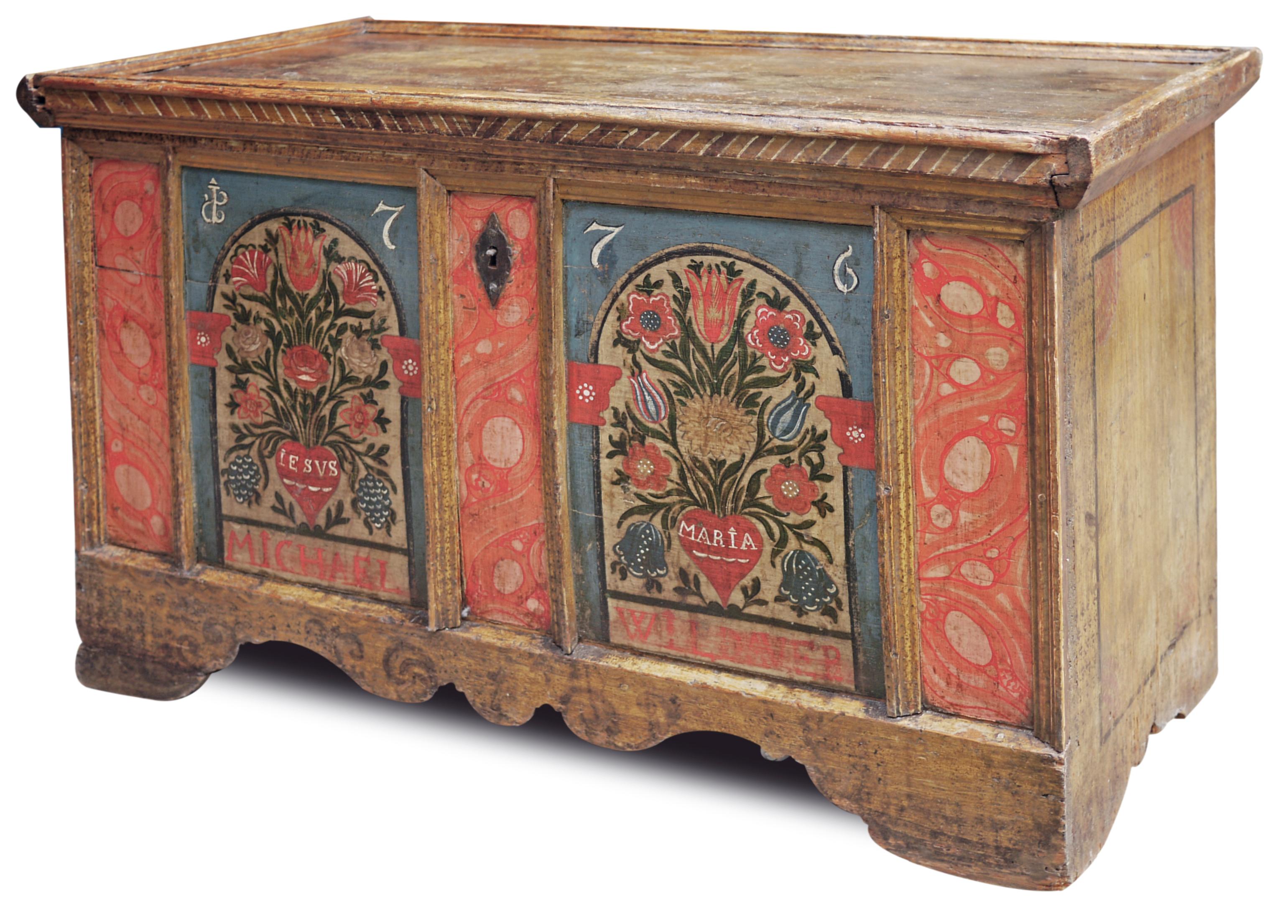 Blue and red dolomites chest with cups of flowers

Measures: H. 75cm, W. 120cm, D. 61cm

Rare antique Tyrolean chest, entirely painted with blue and red bands.

The front has two blue backgrounds painted with vases of flowers, an extremely