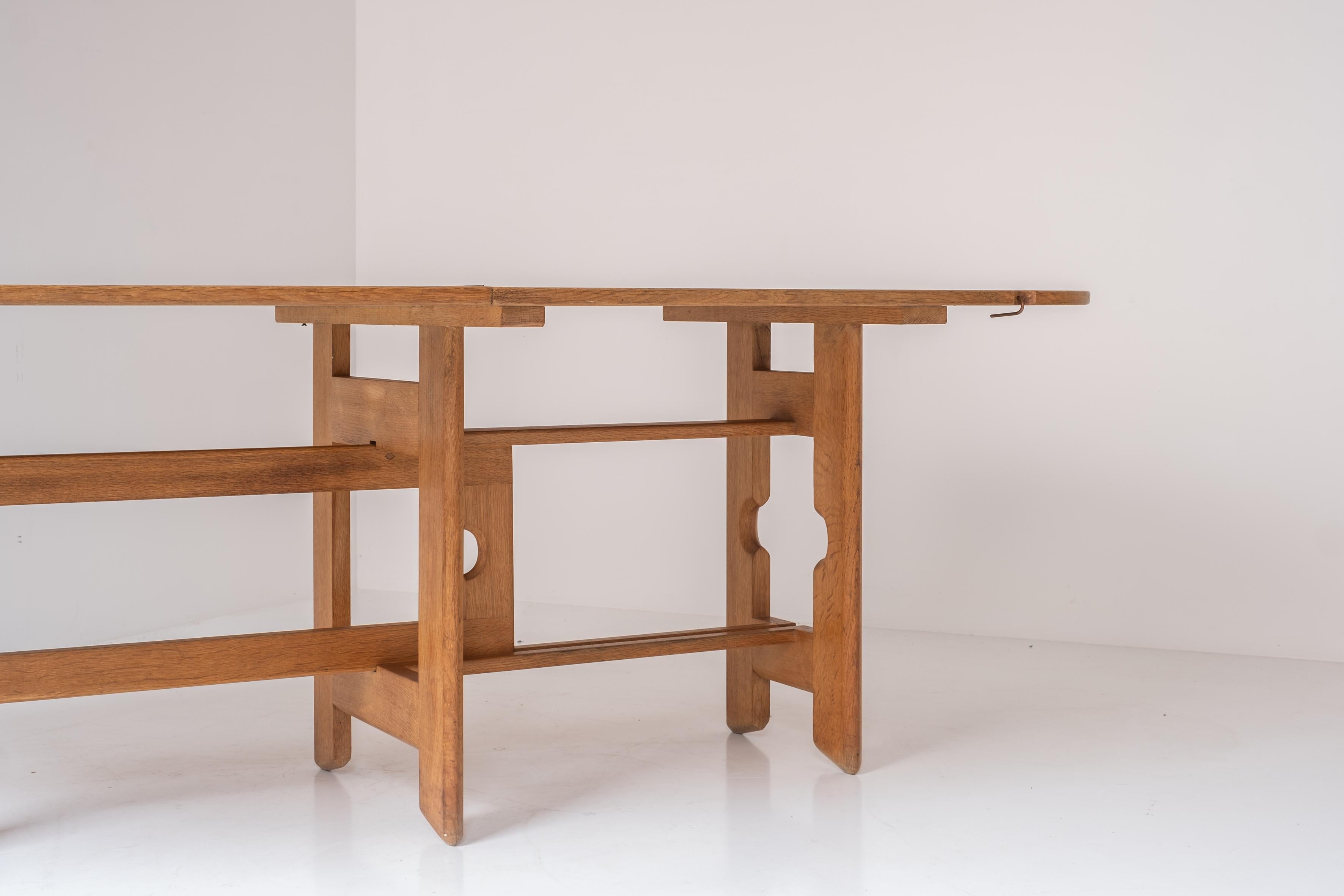 Exceptional folding dining table by Guillerme et Chambron, France 1970s. For Sale 6