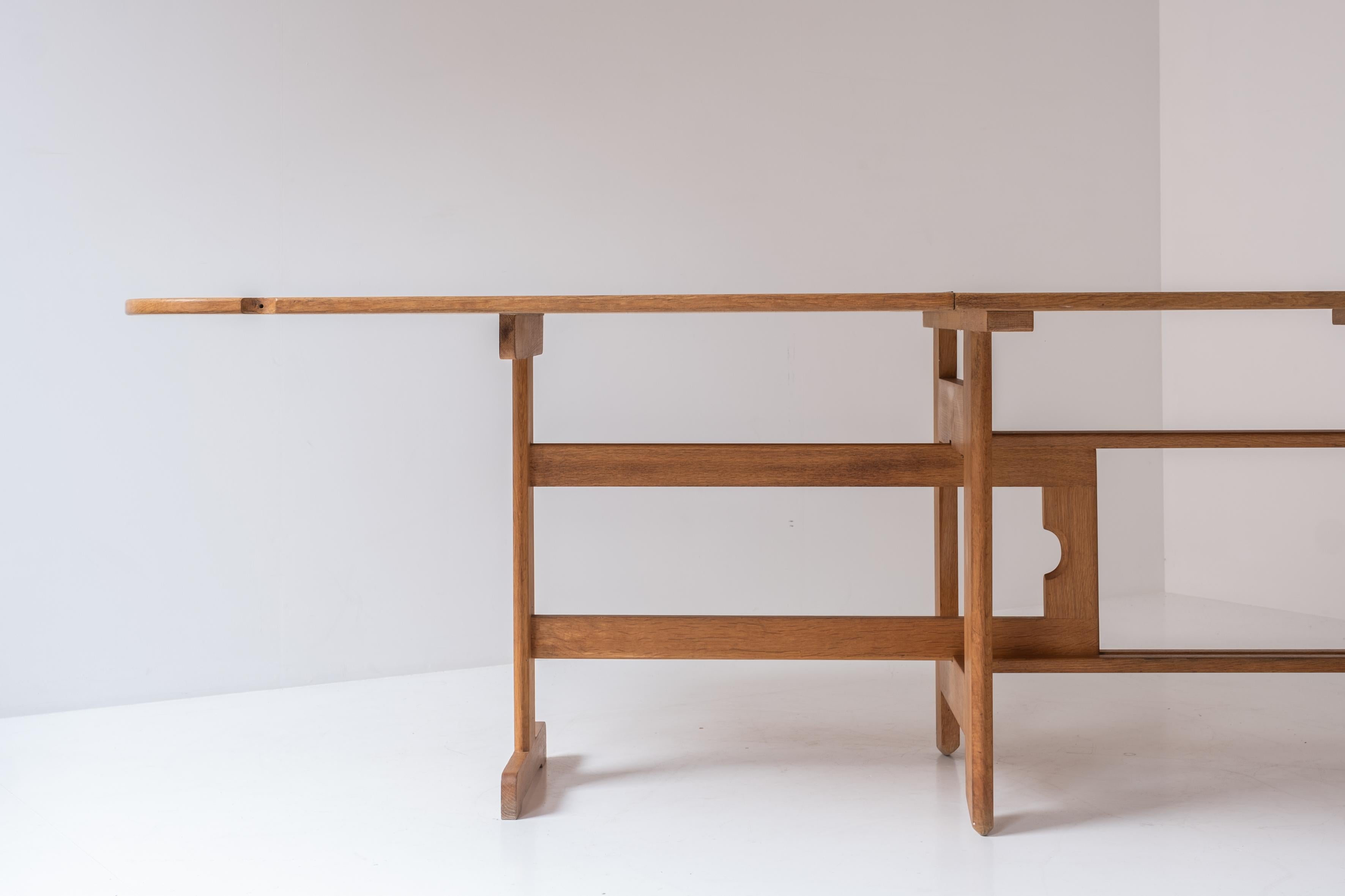 Exceptional folding dining table by Guillerme et Chambron, France 1970s. For Sale 8