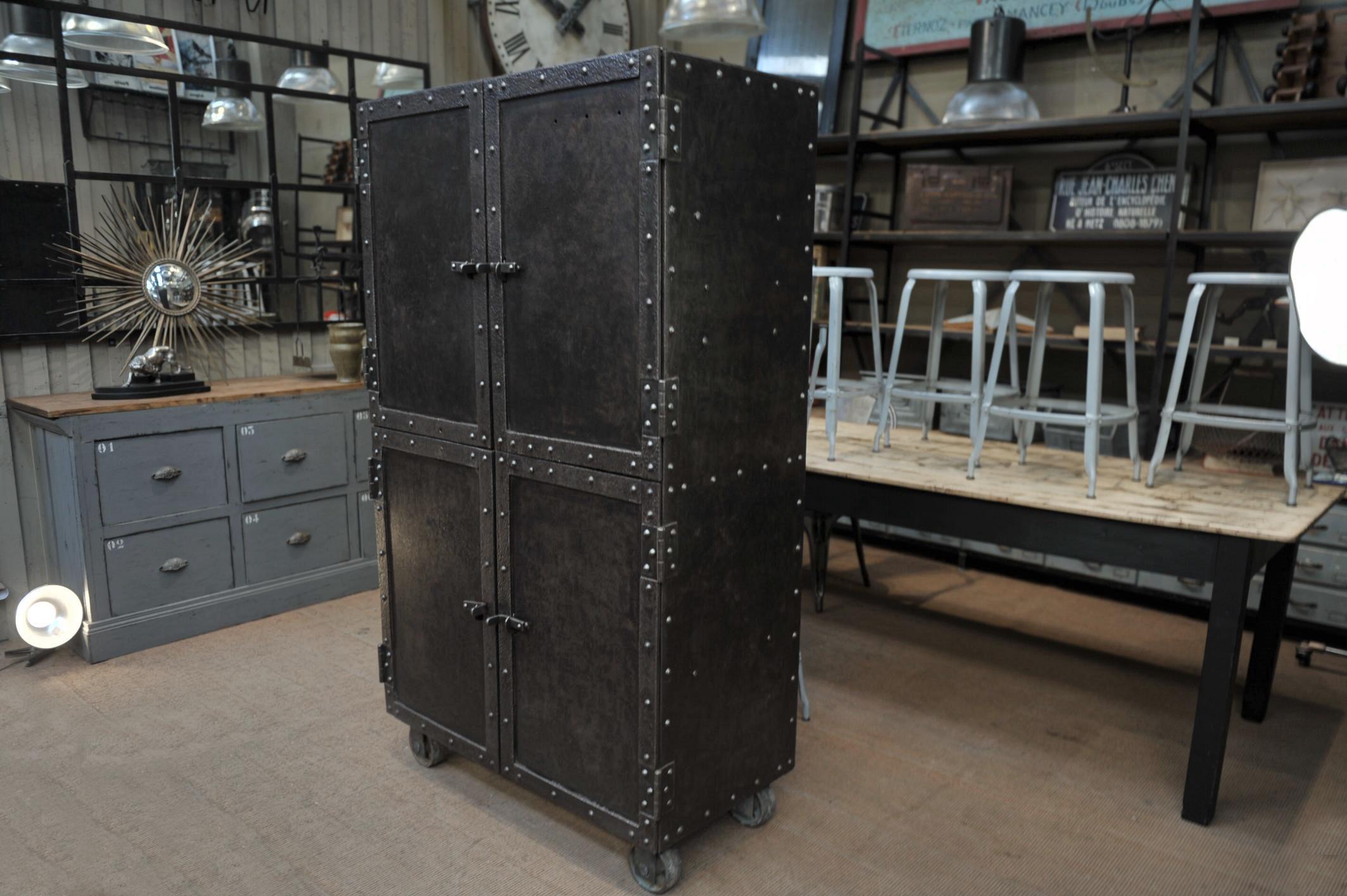 Exceptional Four-Doors Industrial Riveted Iron Cabinet on Wheels, circa 1900 4