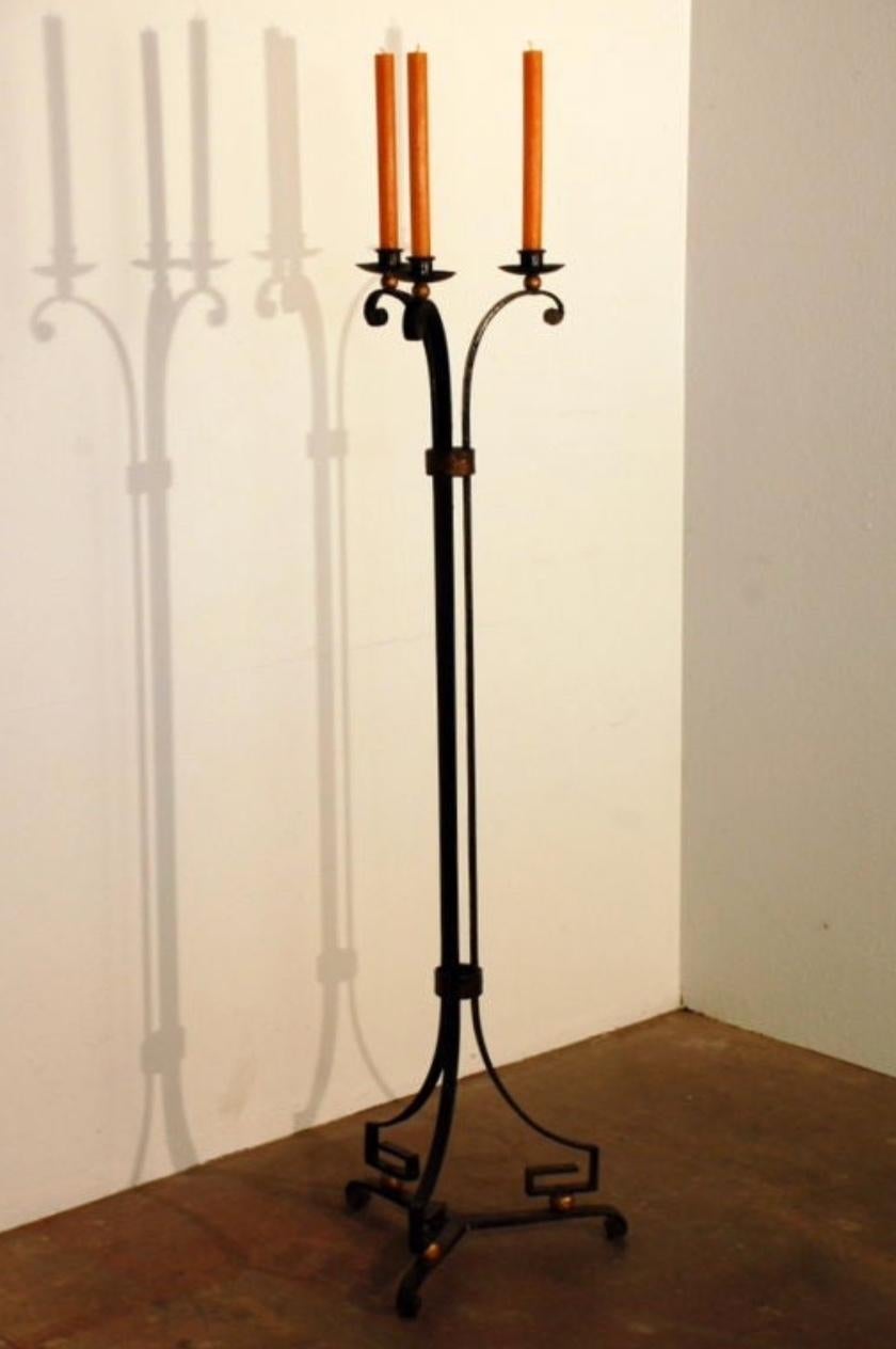 Exceptionnel candélabre français des années 40 dans le style de Gilbert Poillerat Bon état - En vente à Los Angeles, CA