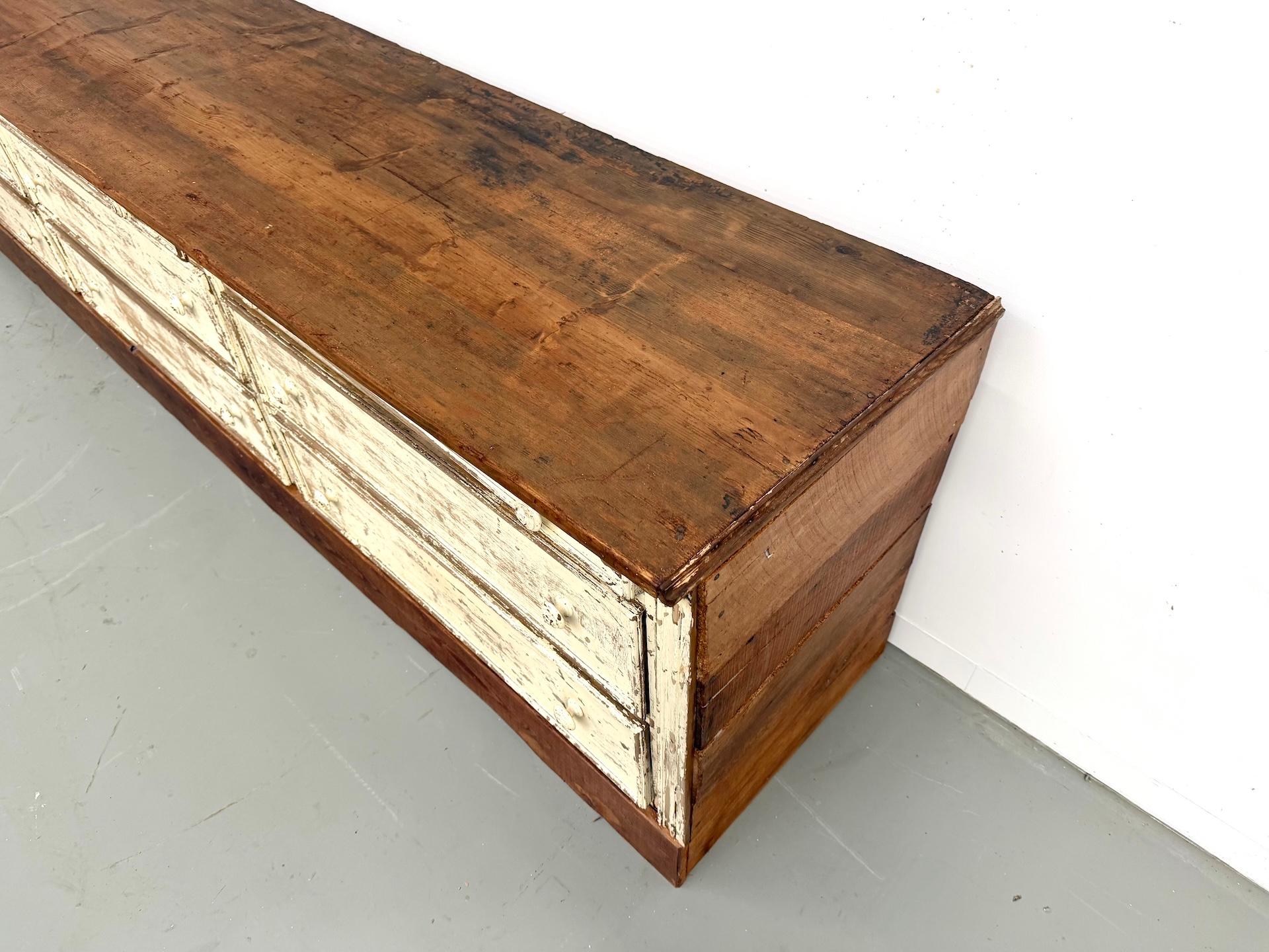 Early 20th Century Exceptional french draper’s cabinet in pine, circa 1900 For Sale
