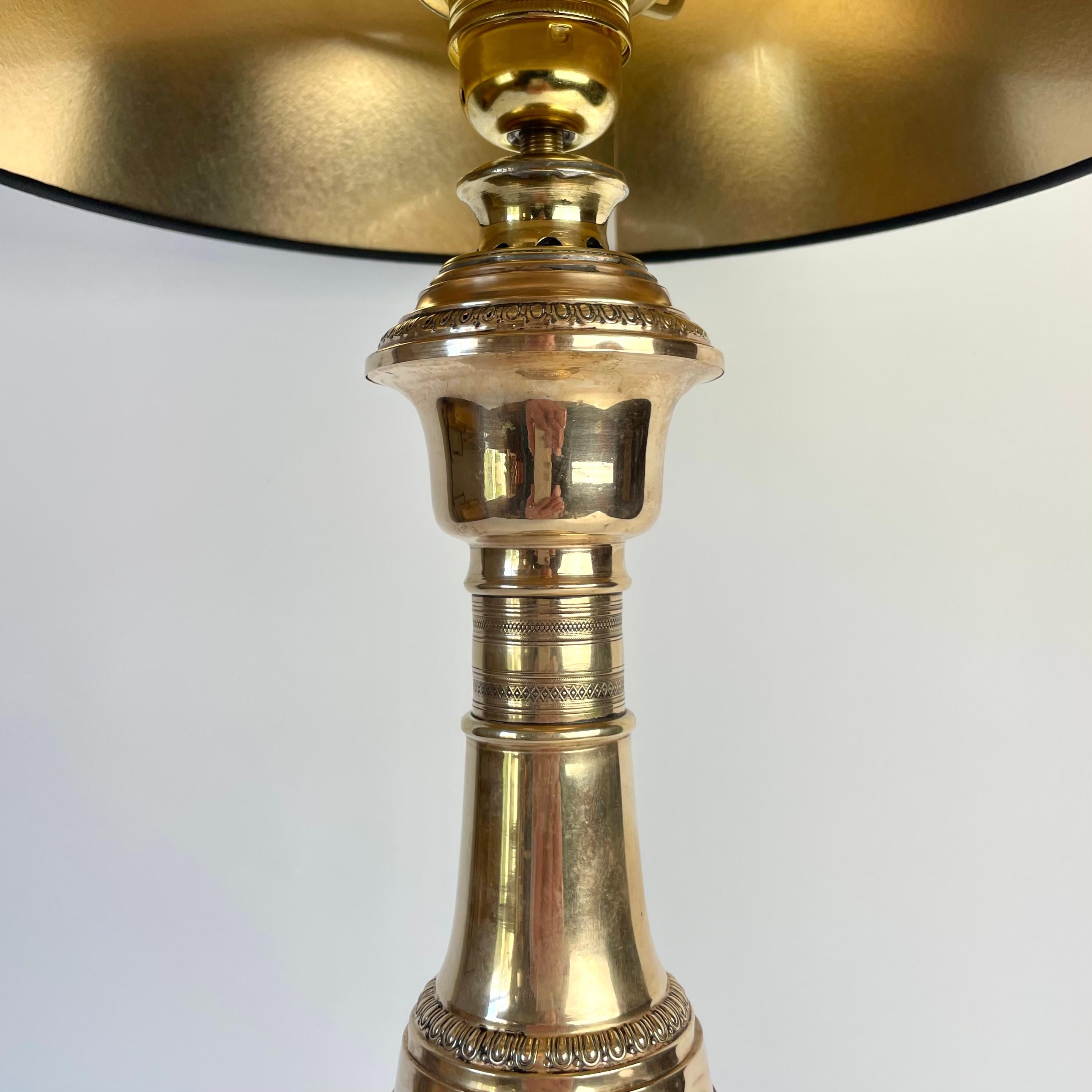 Exceptionnelle lampe de table Empire en laiton, années 1820 en vente 4
