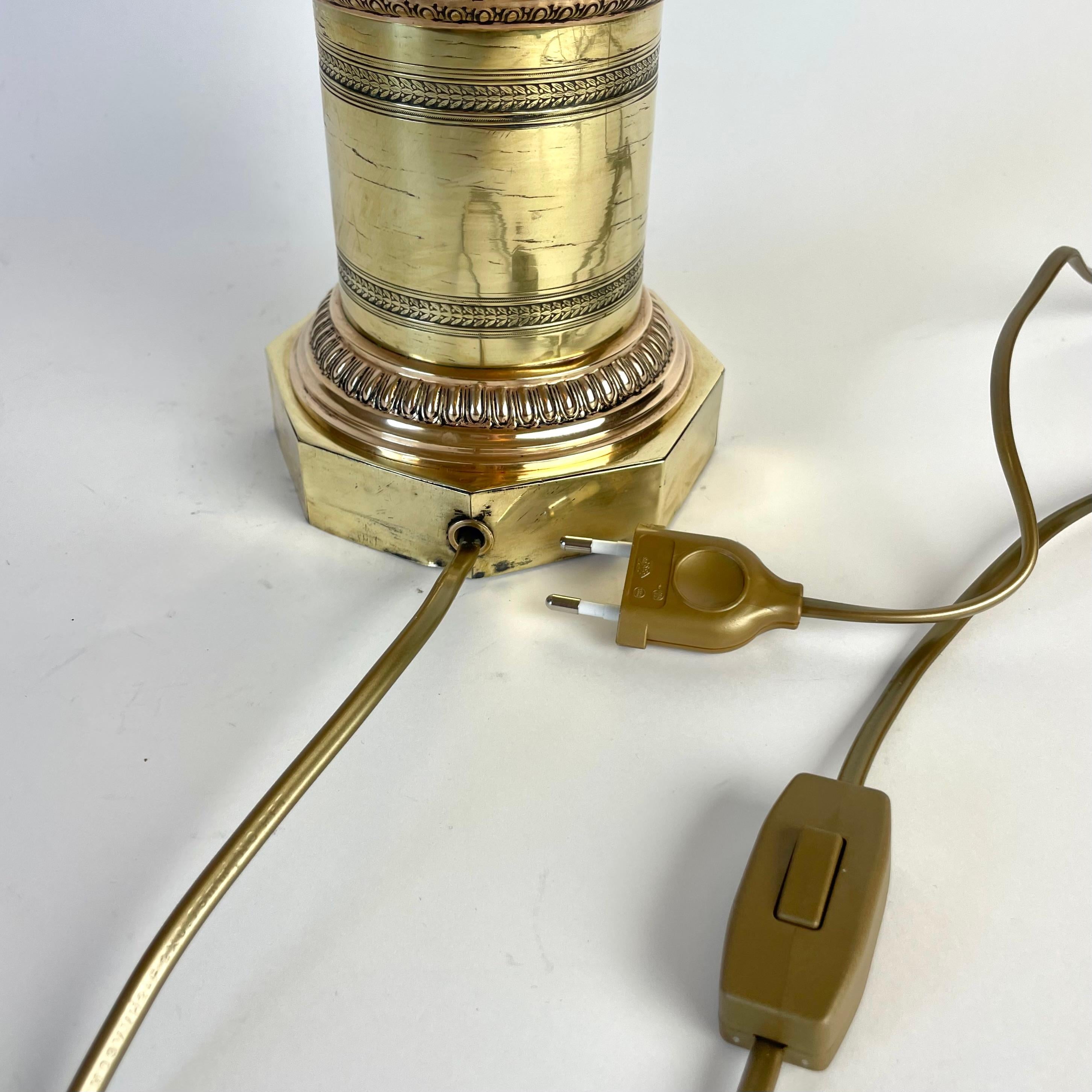 Exceptionnelle lampe de table Empire en laiton, années 1820 en vente 6