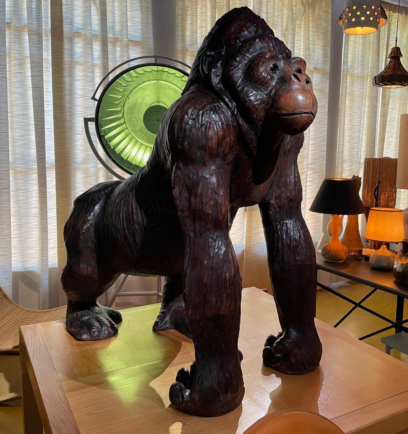 Belle Époque Exceptional French Gorilla Sculpture Diorama, mid-19th century For Sale