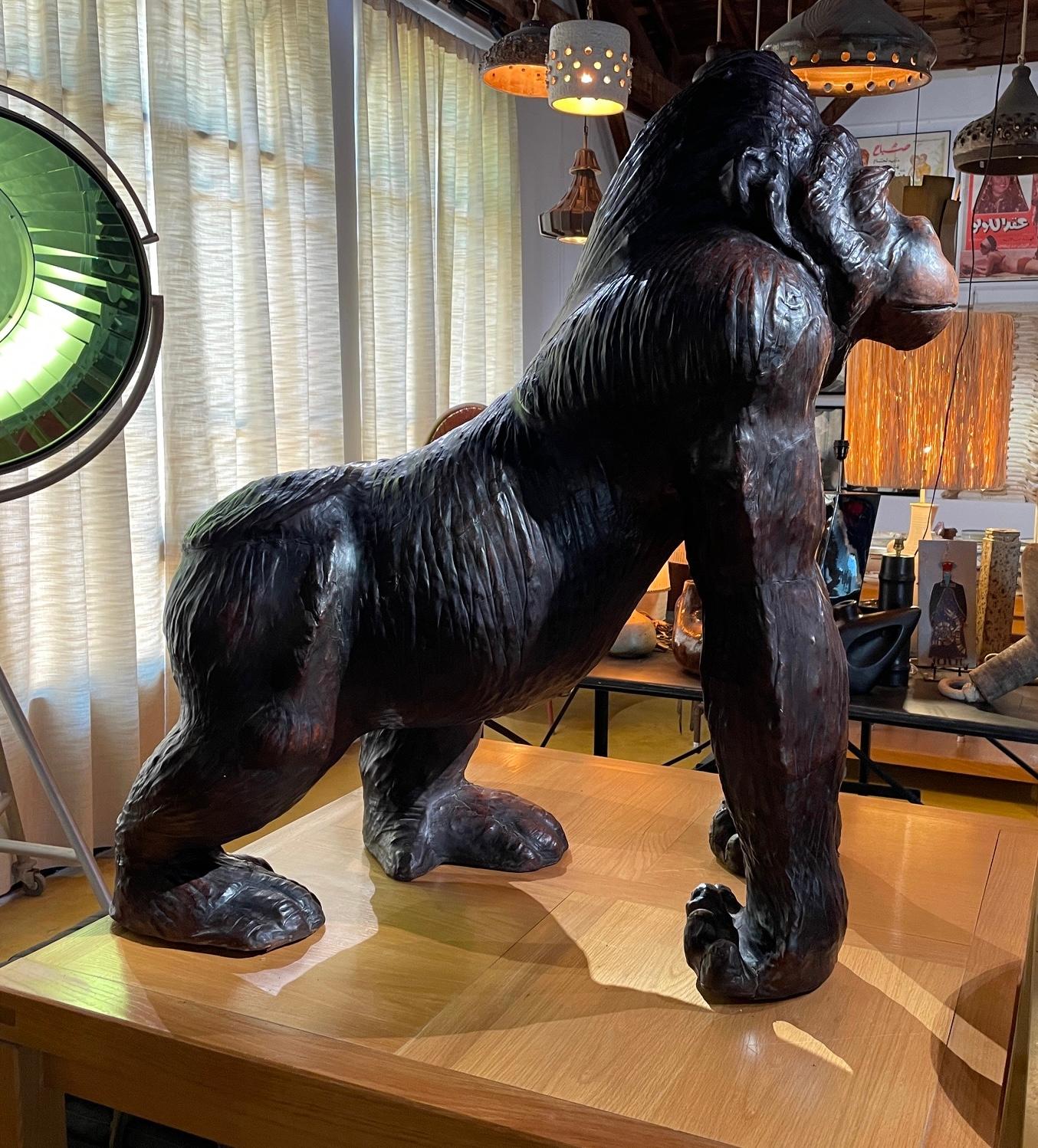 Exceptional French Gorilla Sculpture Diorama, mid-19th century For Sale 2