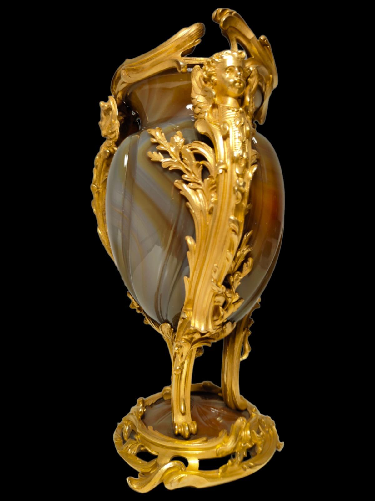 Exceptional French Vase in Gilt Bronze and Agathe 19th Century For Sale 5