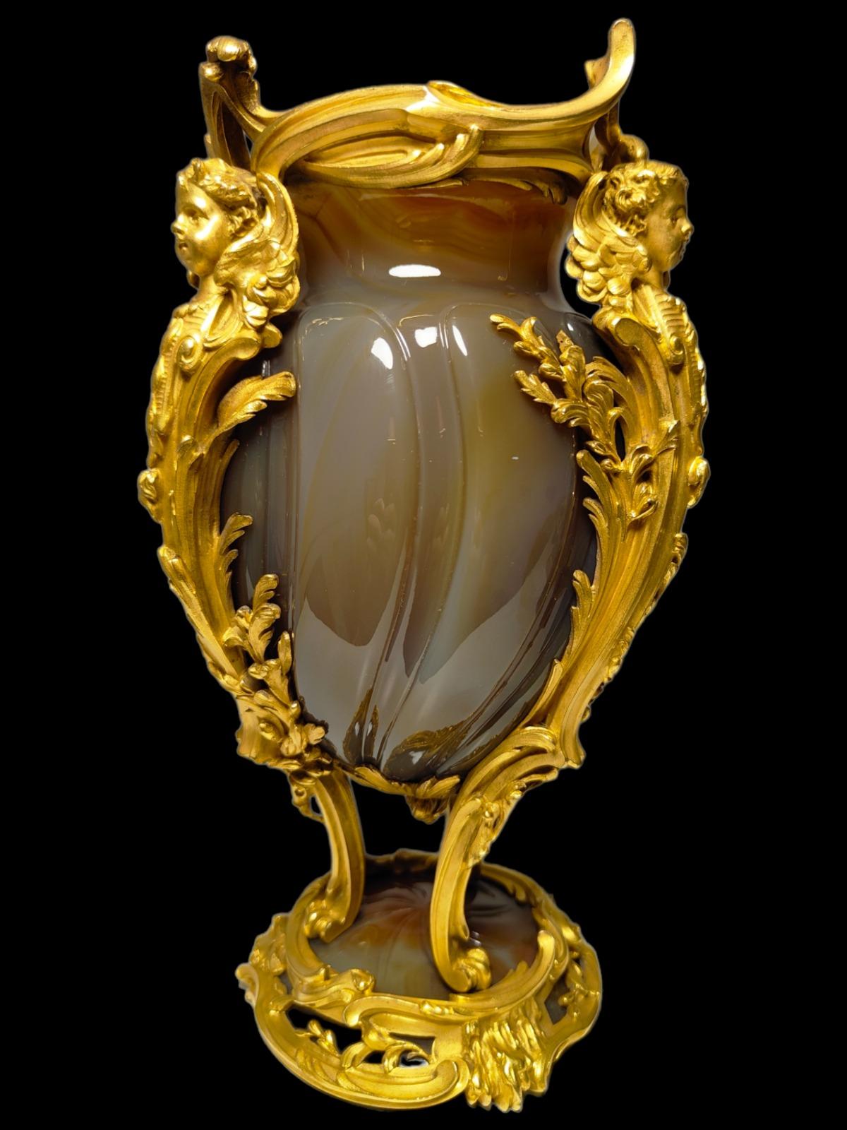 Exceptional French Vase in Gilt Bronze and Agathe 19th Century For Sale 6