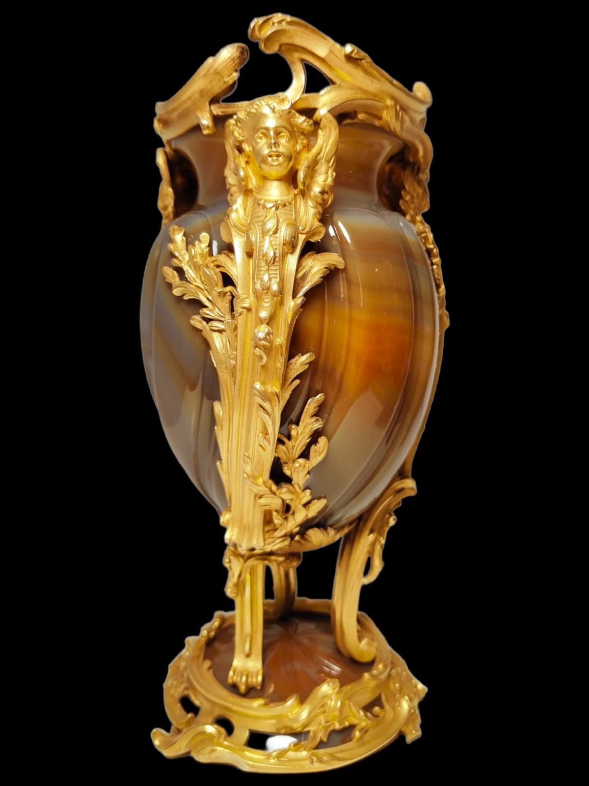 Exceptional French Vase in Gilt Bronze and Agathe 19th Century For Sale 3