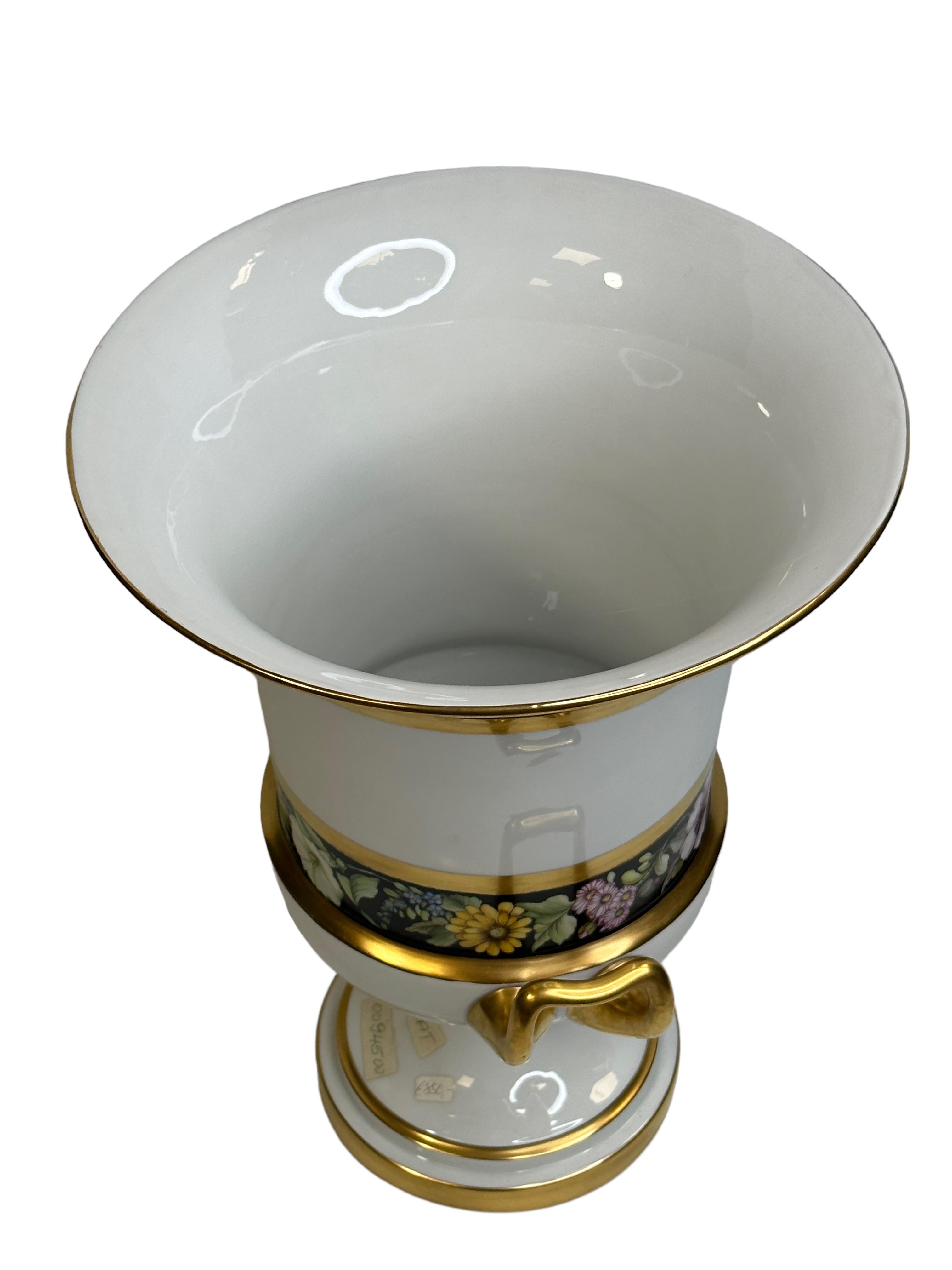 Porcelain Exceptional Fürstenberg Pedestal Medici form Twin Handled Urn Vase Unique Sample For Sale