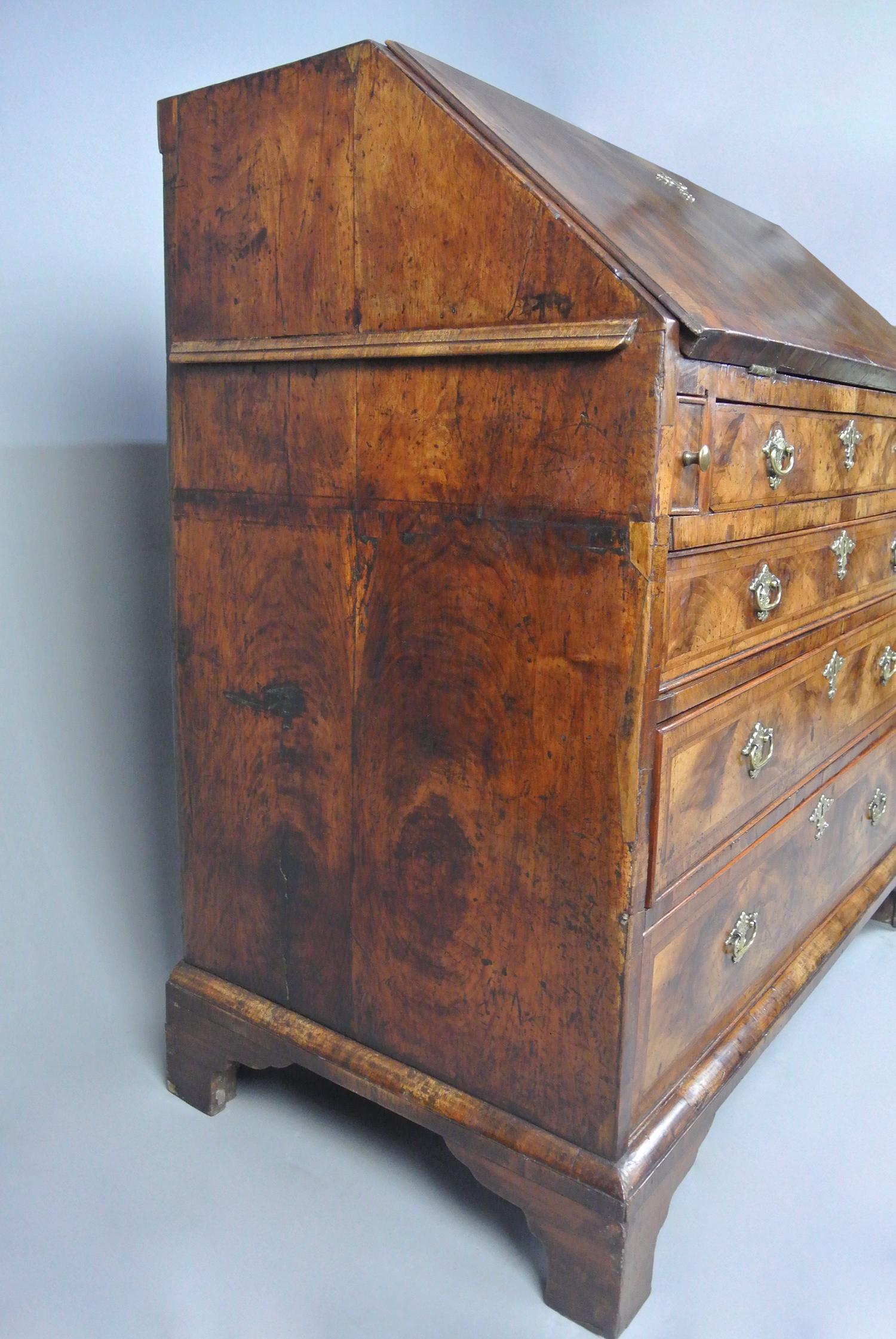 Exceptional George II Yew Wood and Walnut Bureau c. 1750 For Sale 4