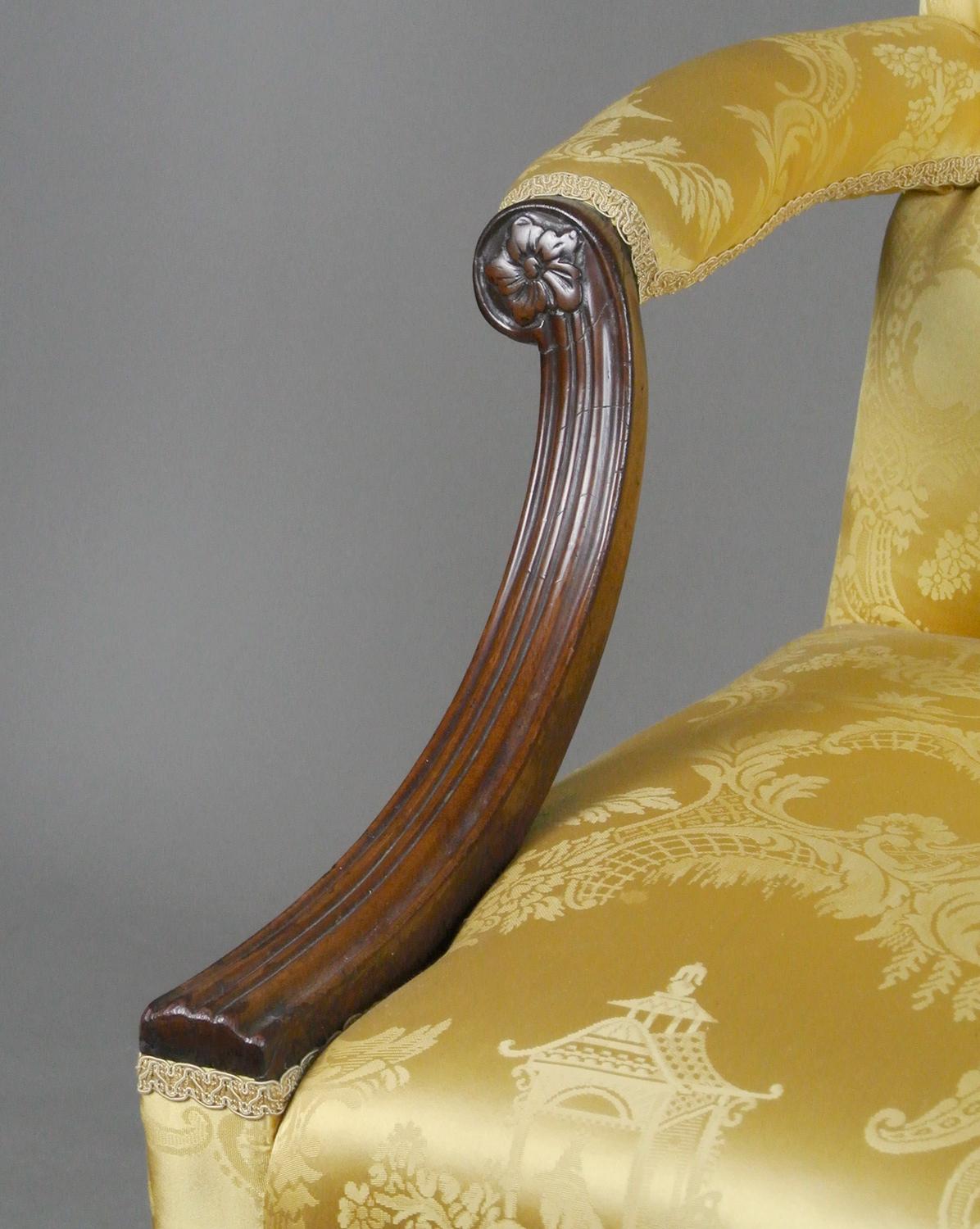 Silk Exceptional George III Mahogany Gainsborough Chair c. 1750